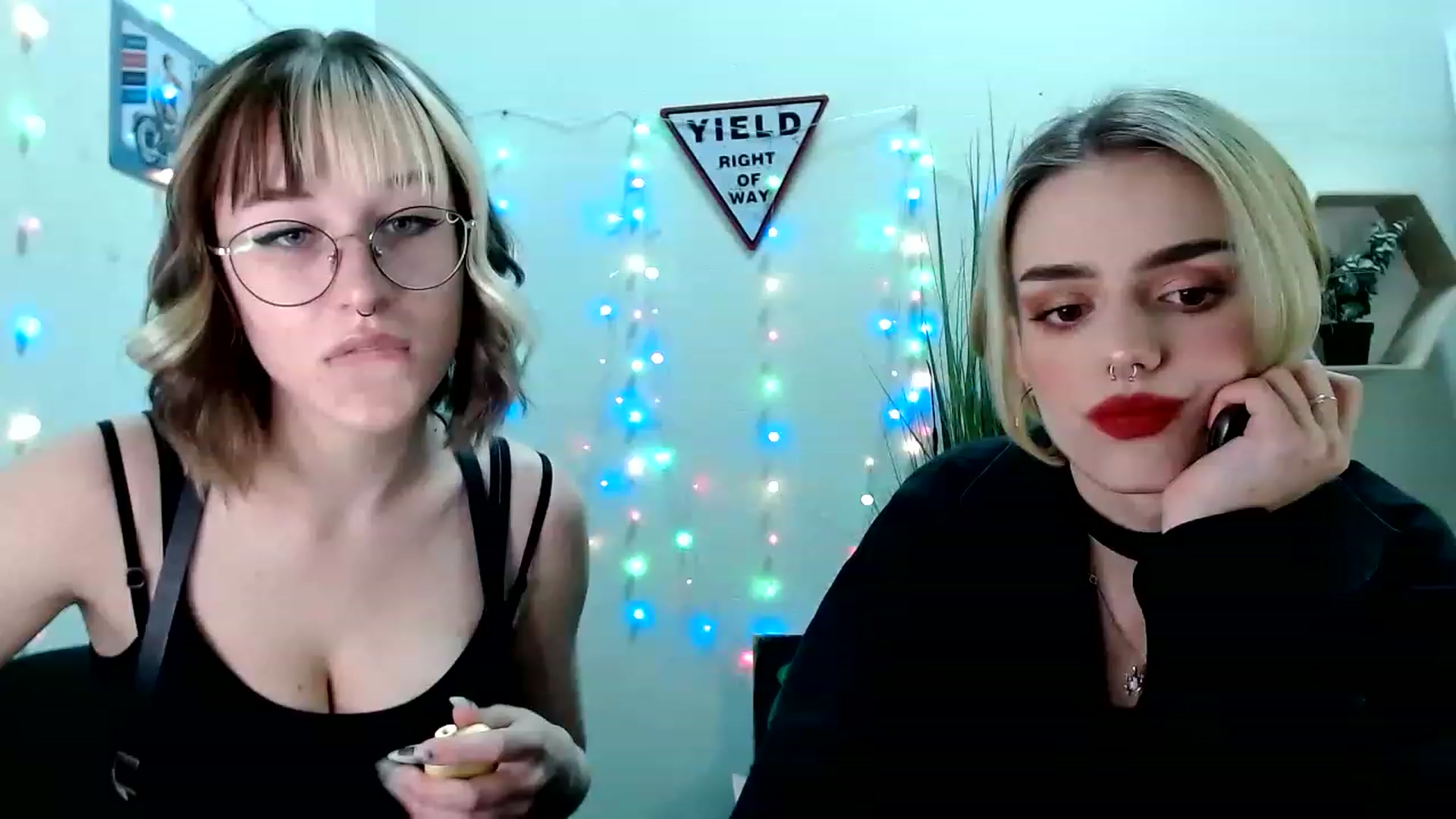 Gallery image thumbnail from Spicy_X's myfreecams stream on, 05/25/2023, 17:13 image 17 of 20