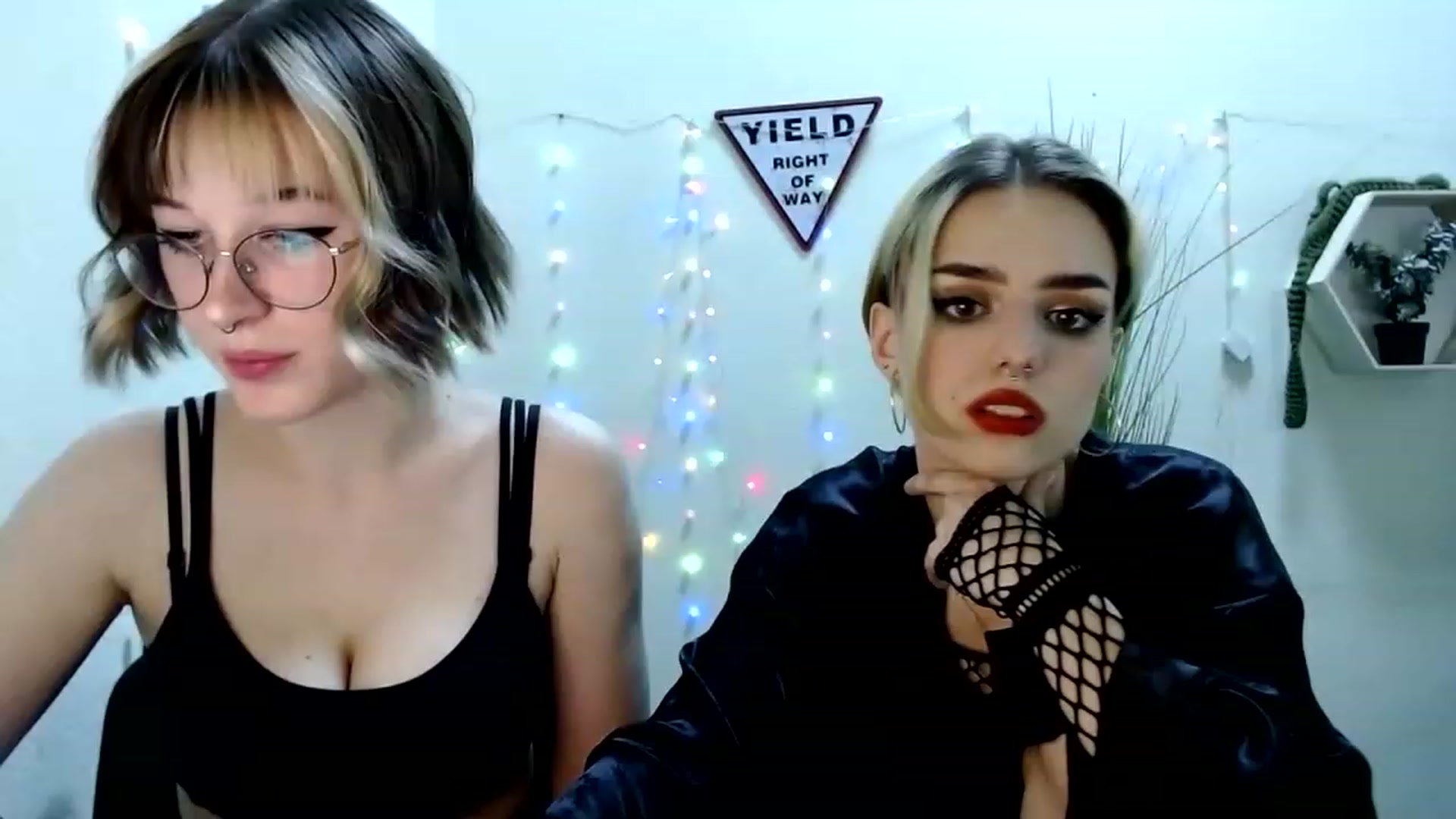 Gallery image thumbnail from Spicy_X's myfreecams stream on, 05/27/2023, 16:58 image 16 of 20
