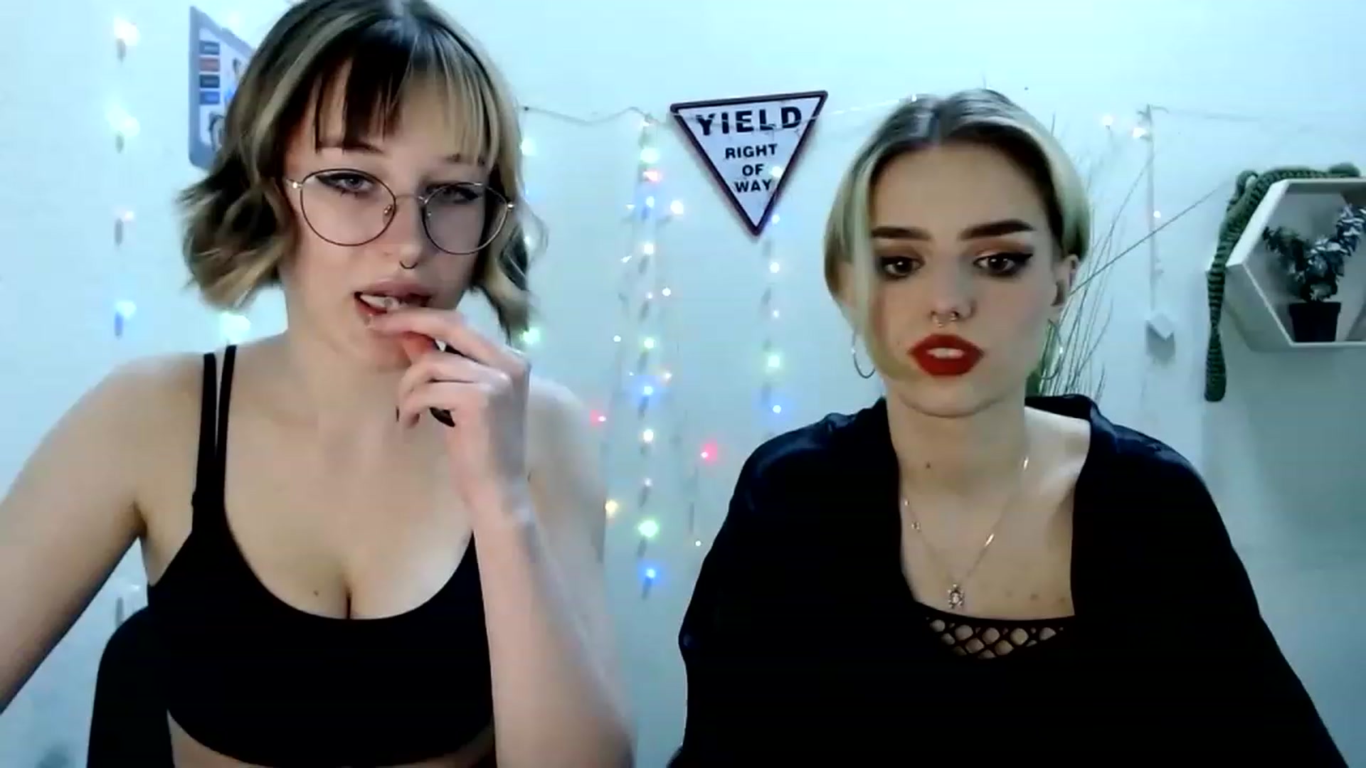 Gallery image thumbnail from Spicy_X's myfreecams stream on, 05/27/2023, 16:58 image 7 of 20