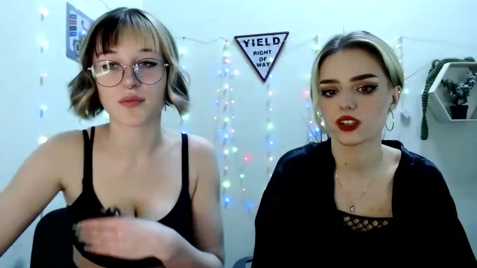 Gallery image thumbnail from Spicy_X's myfreecams stream on, 05/27/2023, 16:58 image 4 of 20