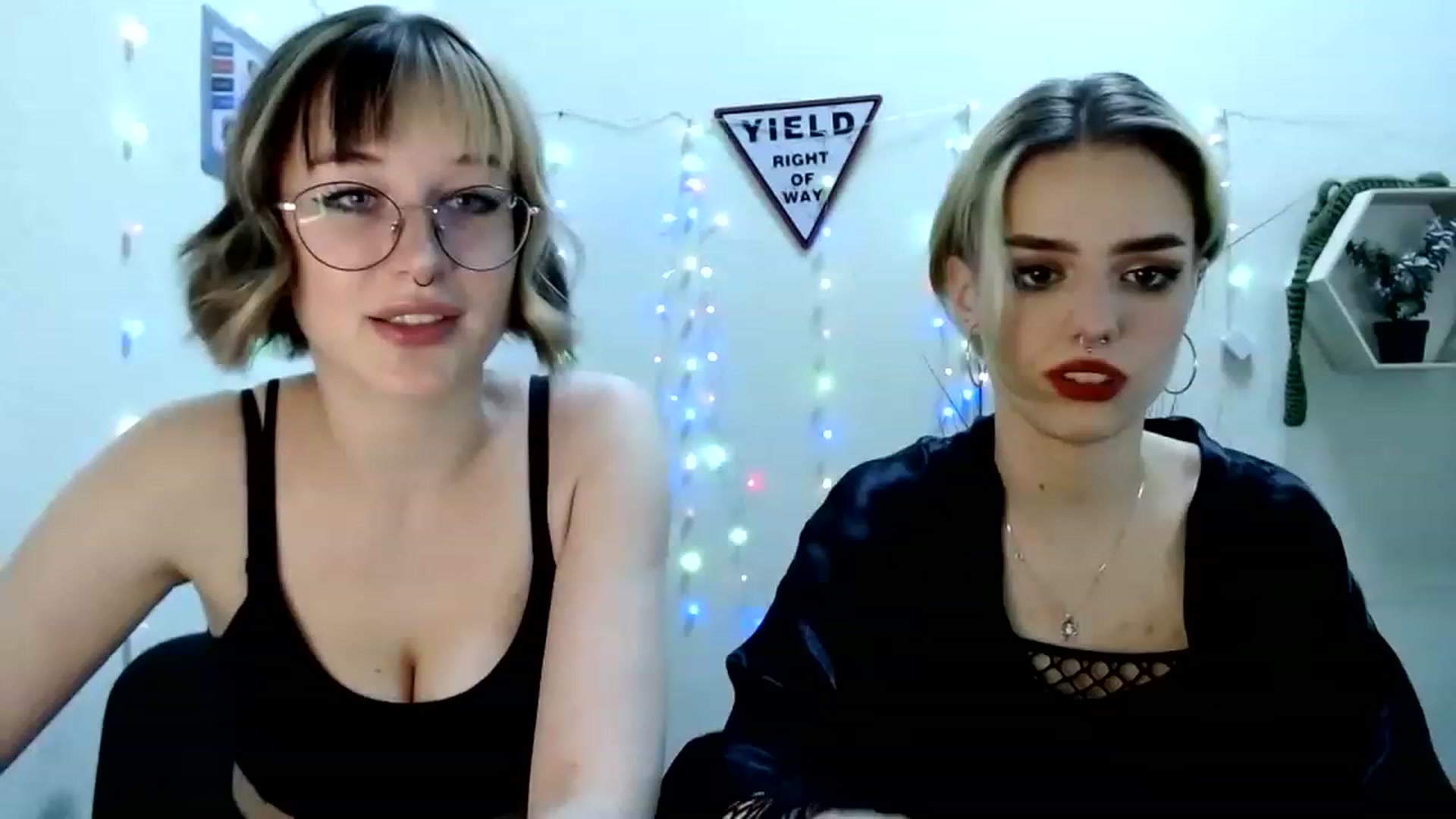 Gallery image thumbnail from Spicy_X's myfreecams stream on, 05/27/2023, 16:58 image 5 of 20