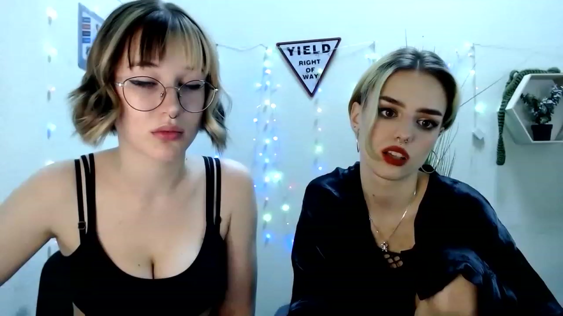 Gallery image thumbnail from Spicy_X's myfreecams stream on, 05/27/2023, 16:58 image 14 of 20