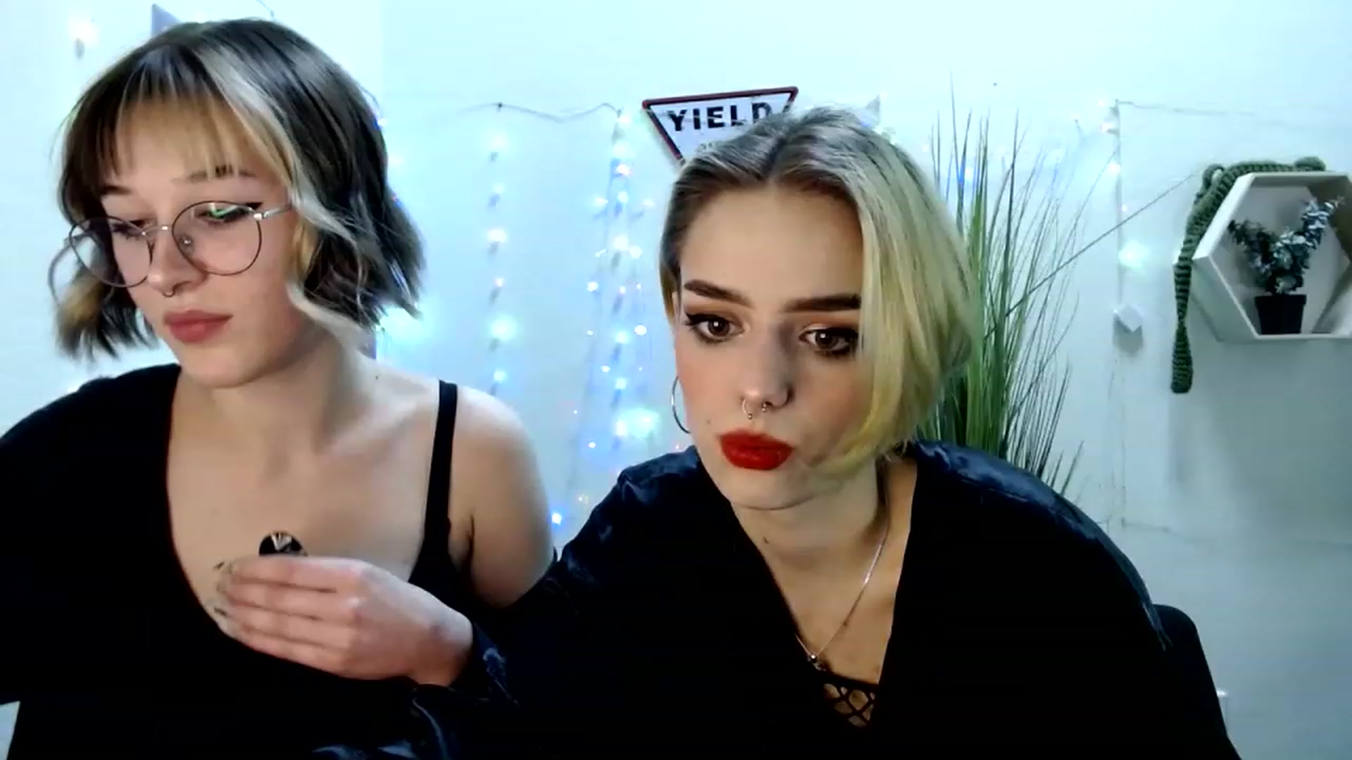 Gallery image thumbnail from Spicy_X's myfreecams stream on, 05/27/2023, 18:10 image 1 of 20