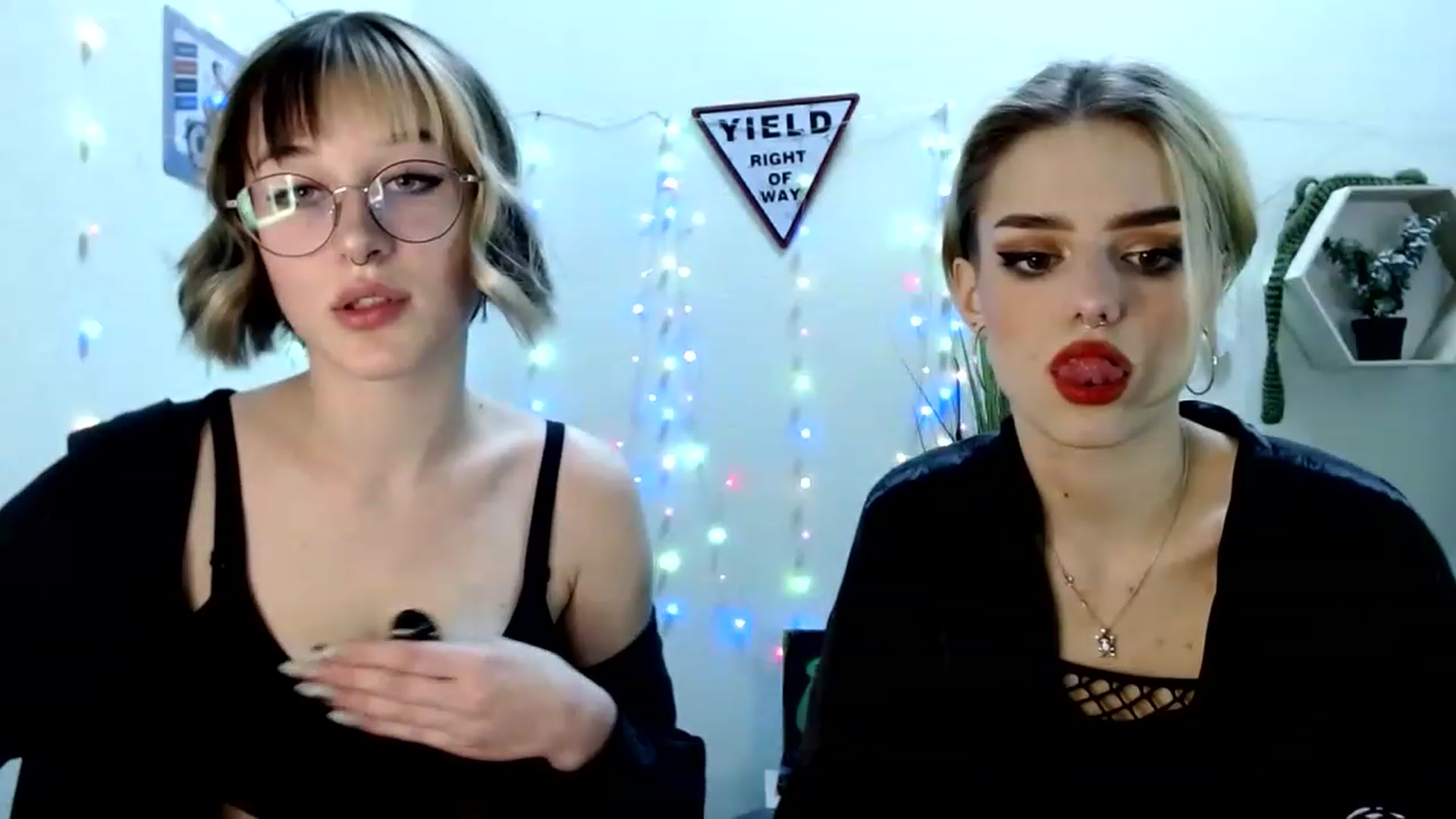 Gallery image thumbnail from Spicy_X's myfreecams stream on, 05/27/2023, 18:10 image 6 of 20