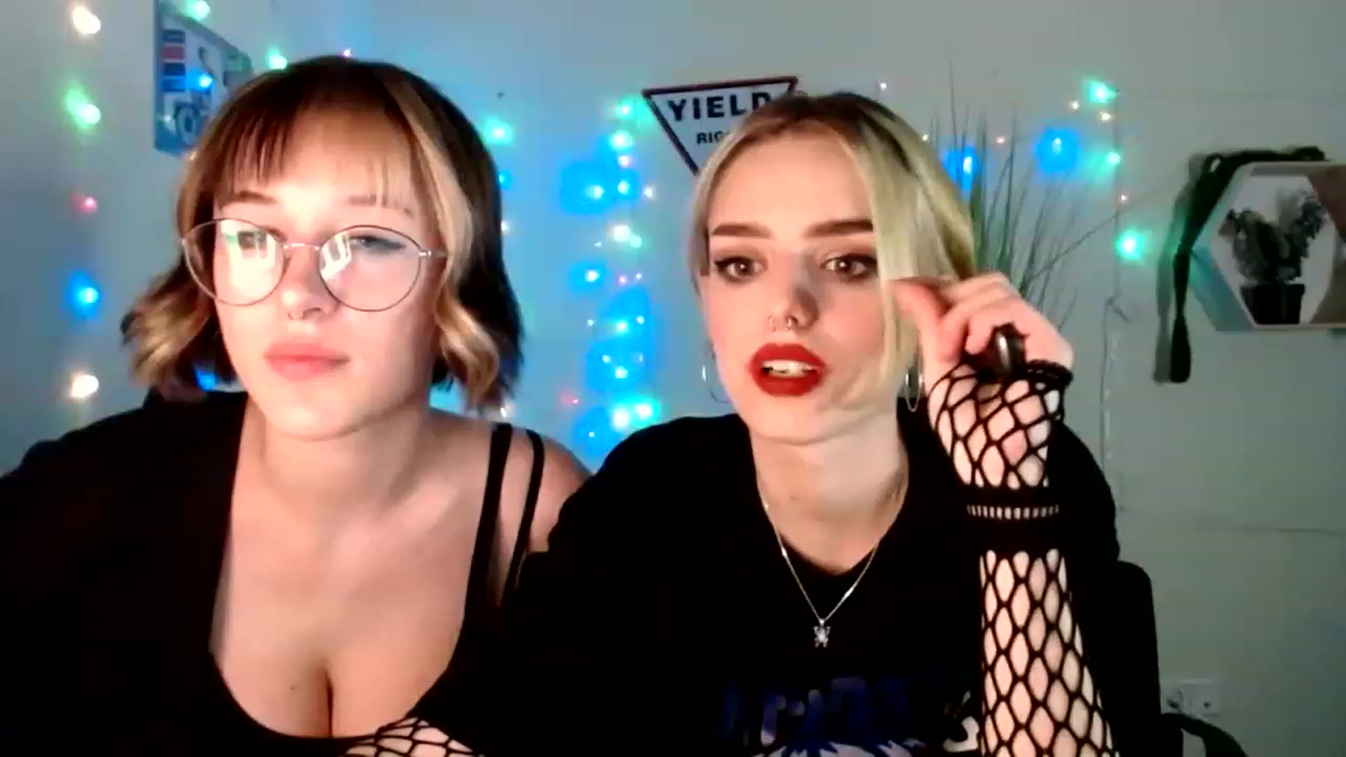 Gallery image thumbnail from Spicy_X's myfreecams stream on, 05/27/2023, 19:59 image 15 of 20