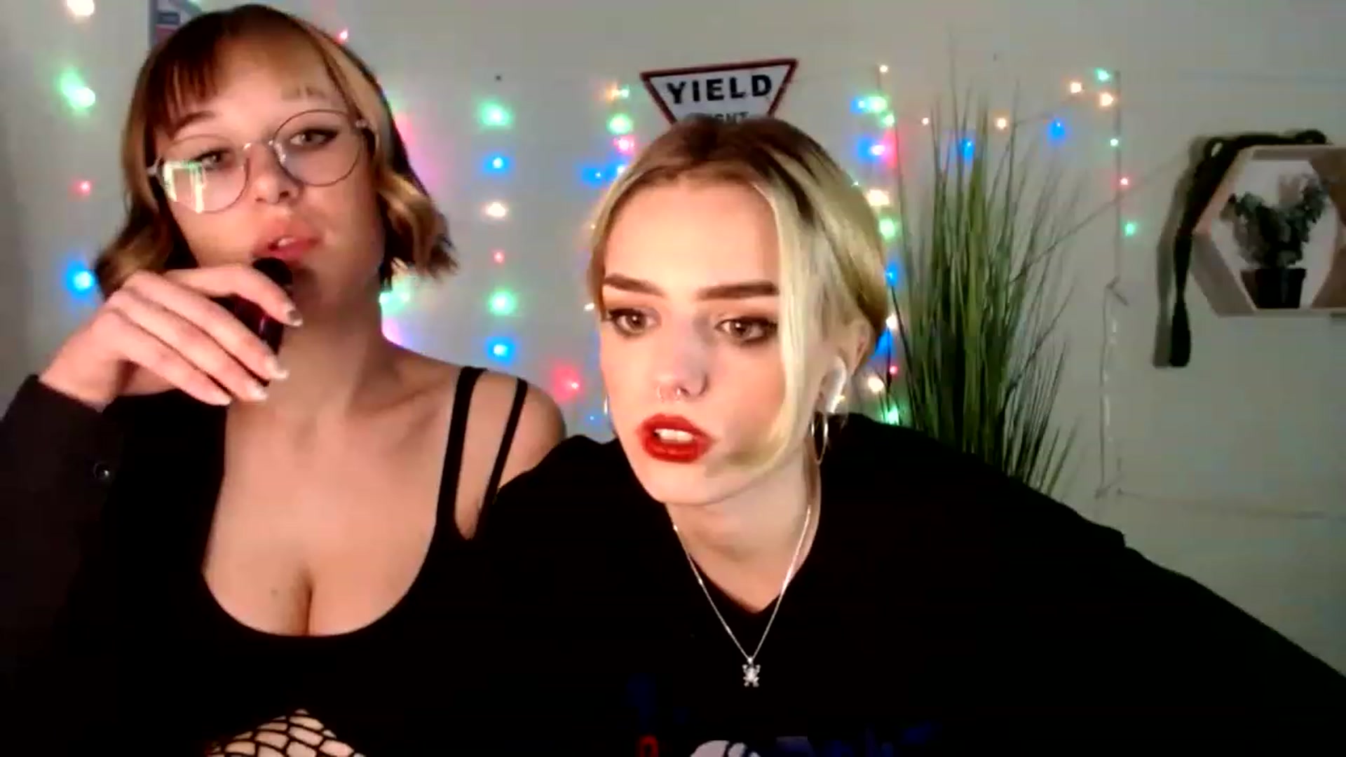 Gallery image thumbnail from Spicy_X's myfreecams stream on, 05/27/2023, 19:59 image 19 of 20