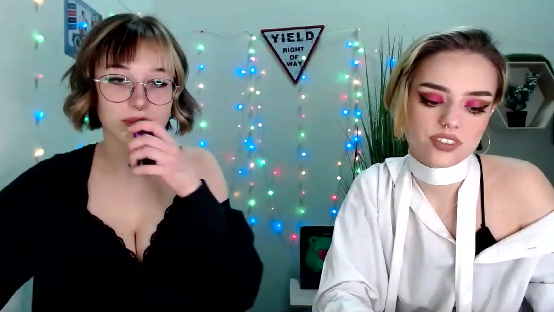 Gallery image thumbnail from Spicy_X's myfreecams stream on, 05/28/2023, 16:01 image 8 of 20