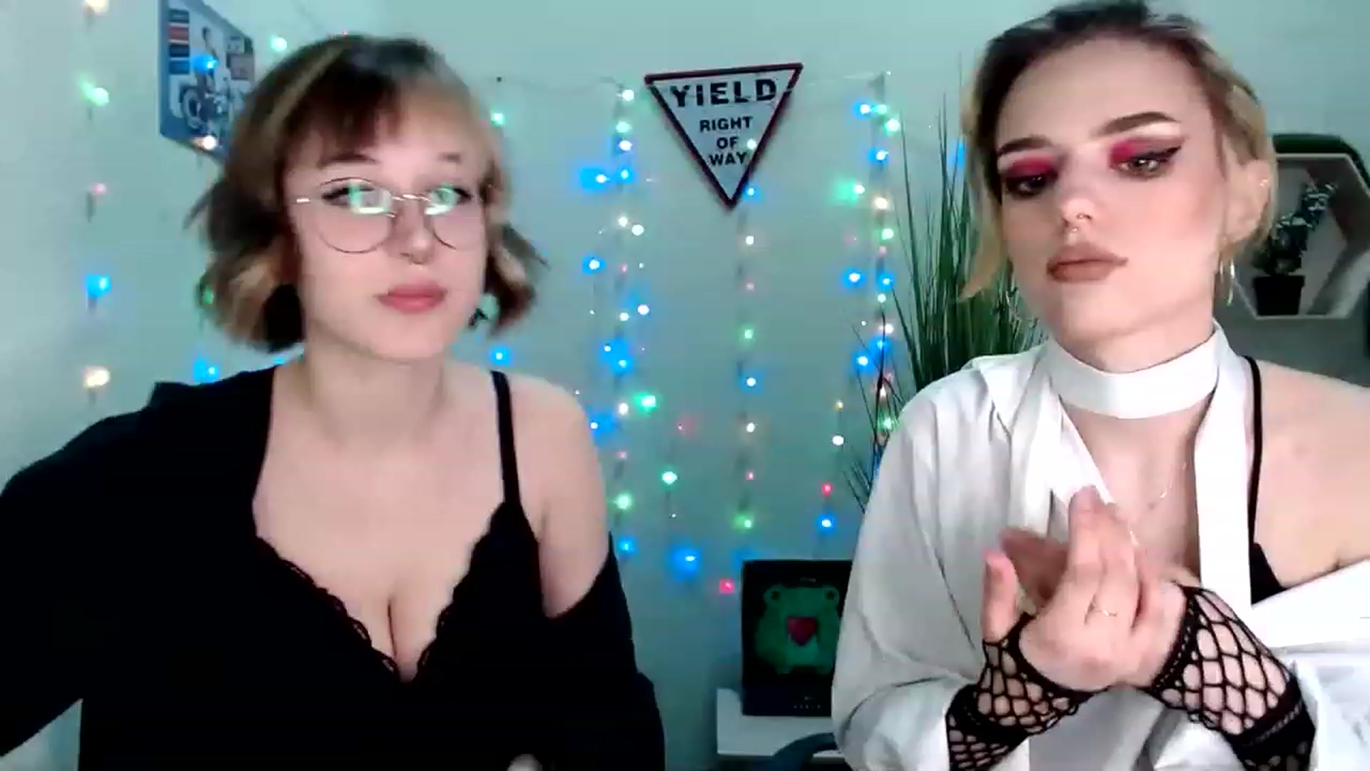 Gallery image thumbnail from Spicy_X's myfreecams stream on, 05/28/2023, 16:01 image 6 of 20