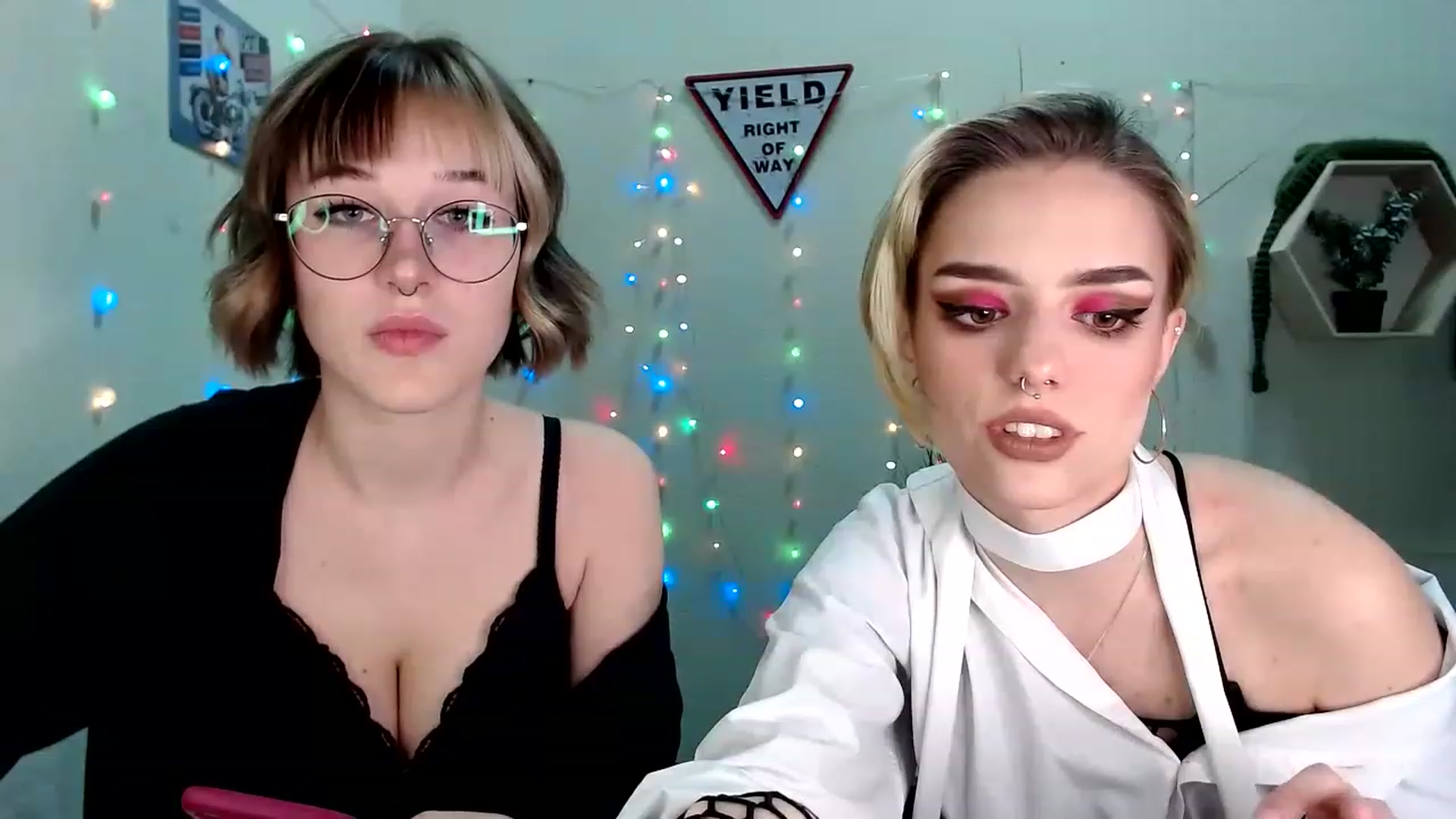 Gallery image thumbnail from Spicy_X's myfreecams stream on, 05/28/2023, 16:01 image 15 of 20