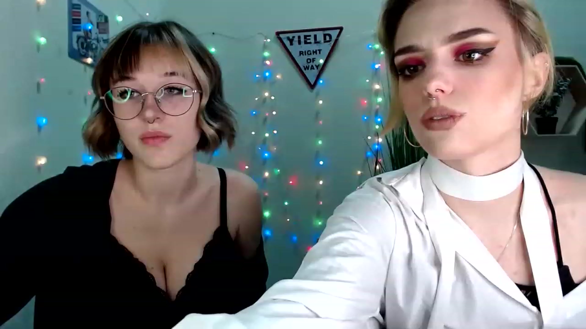 Gallery image thumbnail from Spicy_X's myfreecams stream on, 05/28/2023, 16:01 image 4 of 20