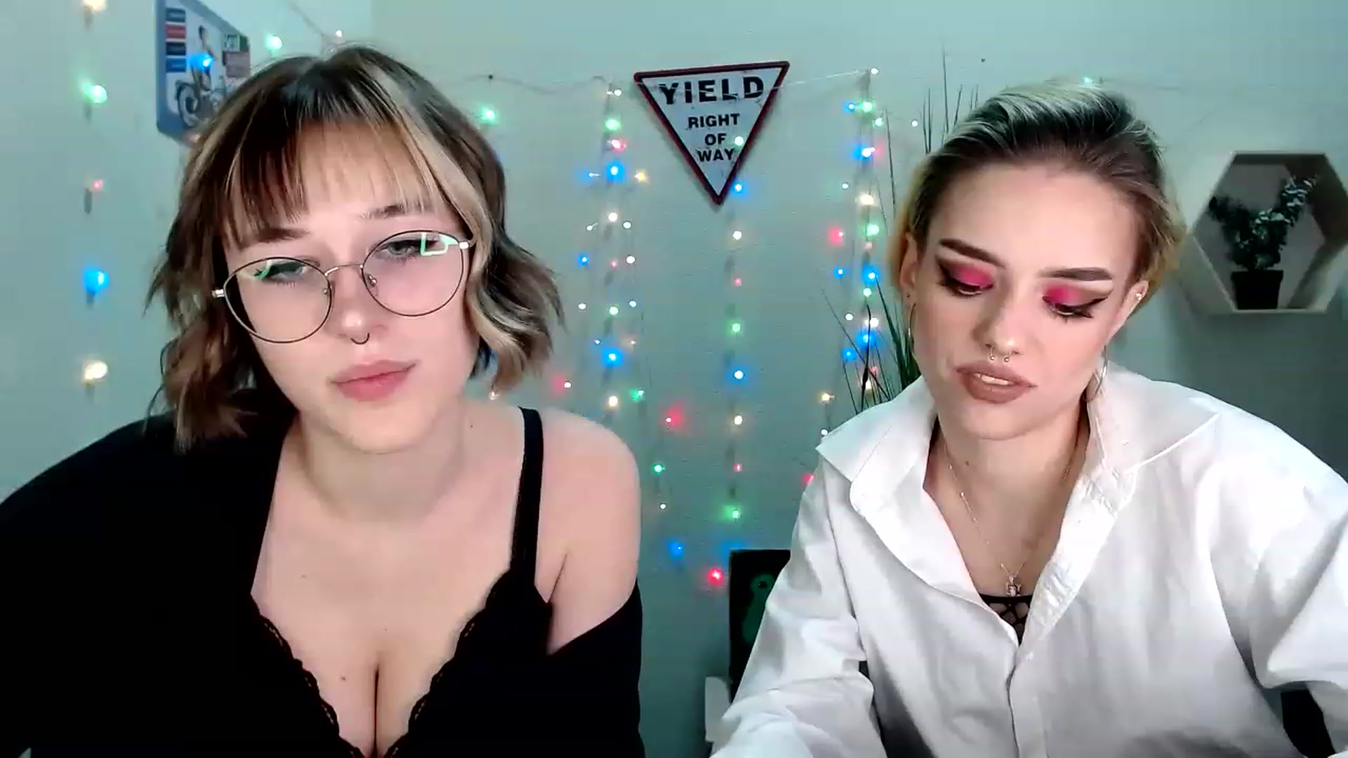 Gallery image thumbnail from Spicy_X's myfreecams stream on, 05/28/2023, 18:31 image 6 of 20