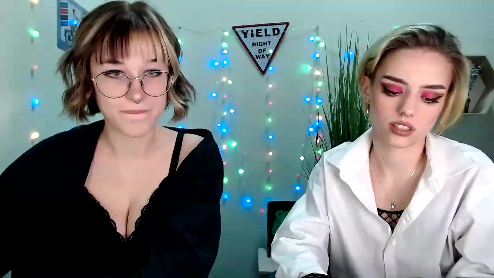 Gallery image thumbnail from Spicy_X's myfreecams stream on, 05/28/2023, 18:31 image 5 of 20