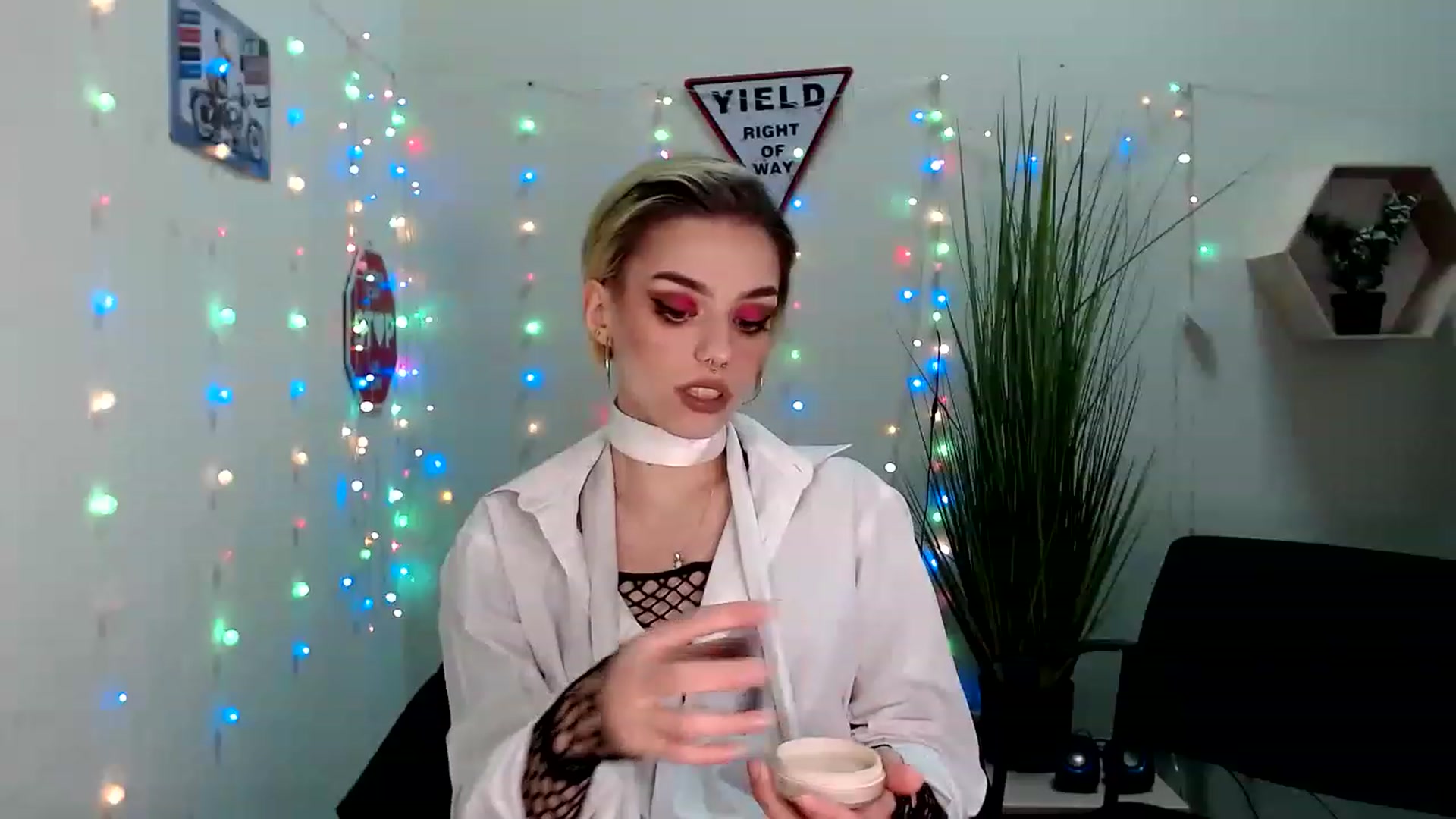 Gallery image thumbnail from Spicy_X's myfreecams stream on, 05/28/2023, 18:31 image 16 of 20