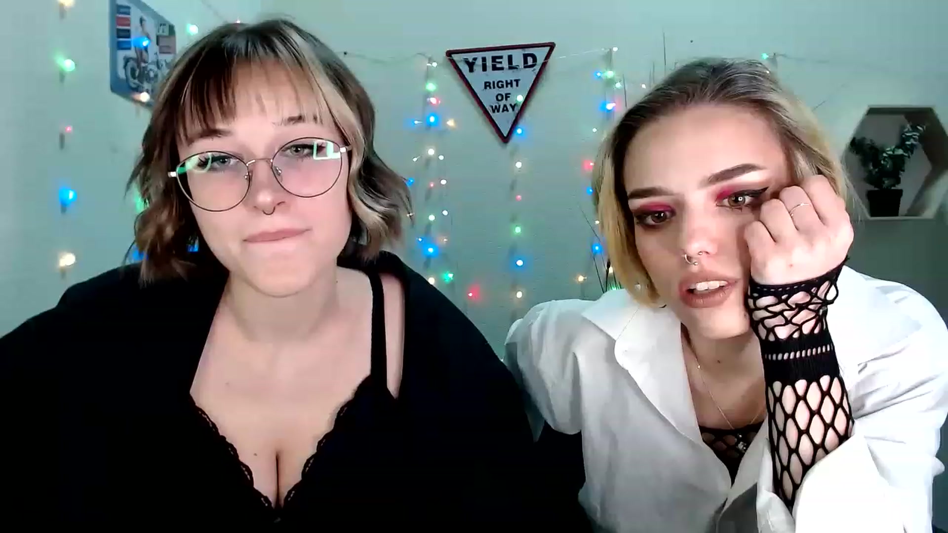 Gallery image thumbnail from Spicy_X's myfreecams stream on, 05/28/2023, 18:31 image 9 of 20