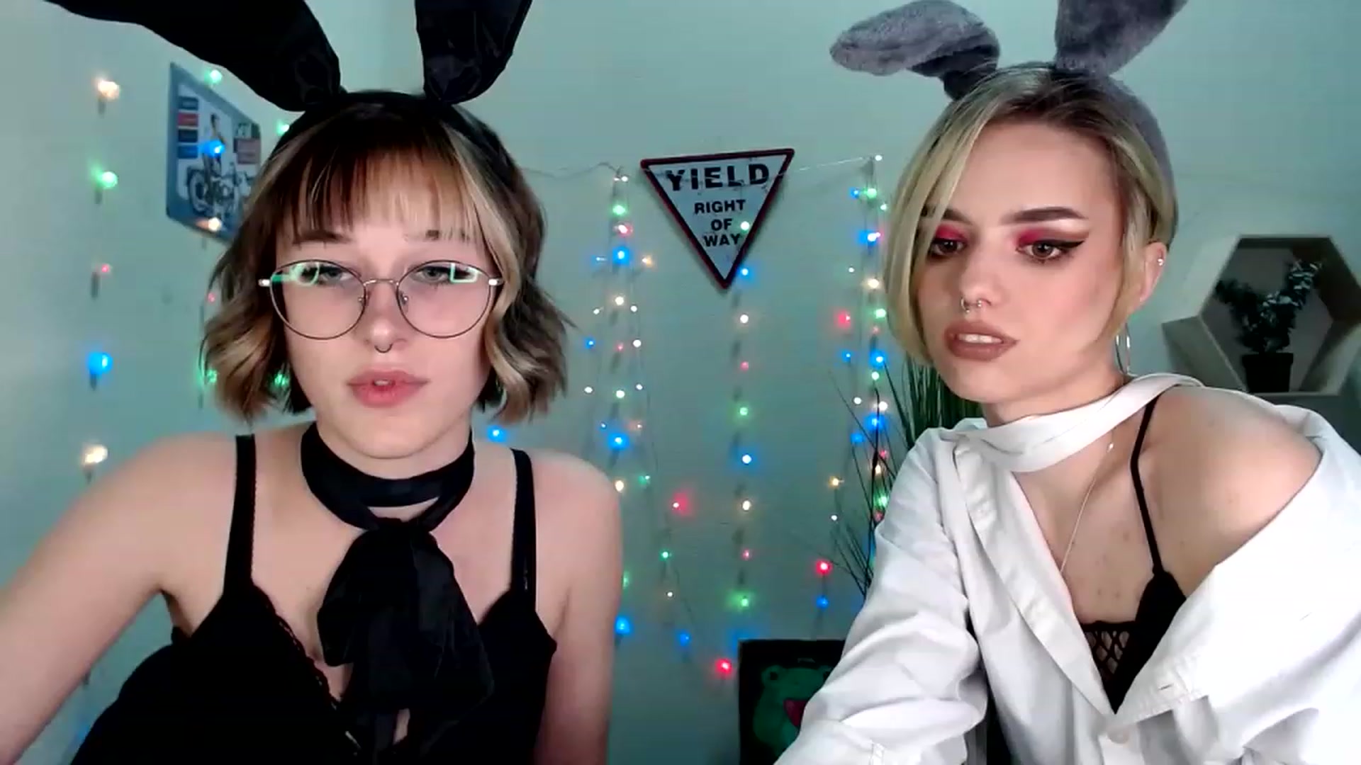 Gallery image thumbnail from Spicy_X's myfreecams stream on, 05/28/2023, 19:22 image 10 of 20