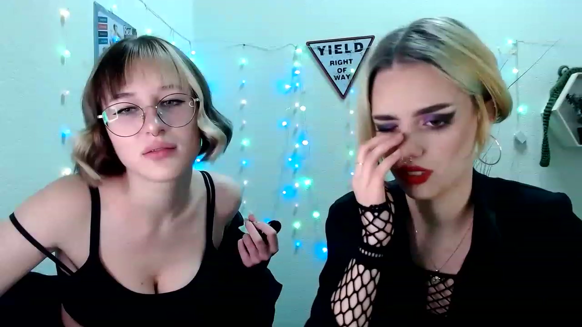 Gallery image thumbnail from Spicy_X's myfreecams stream on, 05/31/2023, 24:52 image 20 of 20