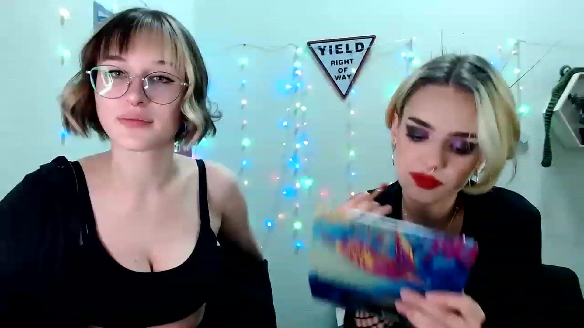 Gallery image thumbnail from Spicy_X's myfreecams stream on, 05/31/2023, 24:52 image 8 of 20