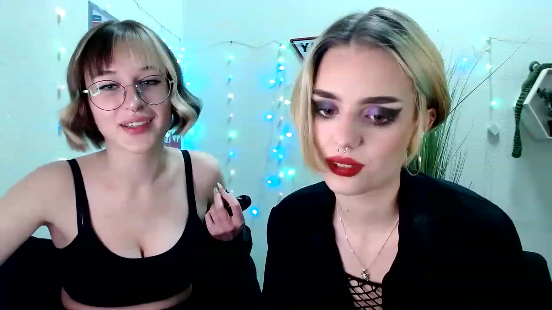 Gallery image thumbnail from Spicy_X's myfreecams stream on, 05/31/2023, 24:52 image 15 of 20