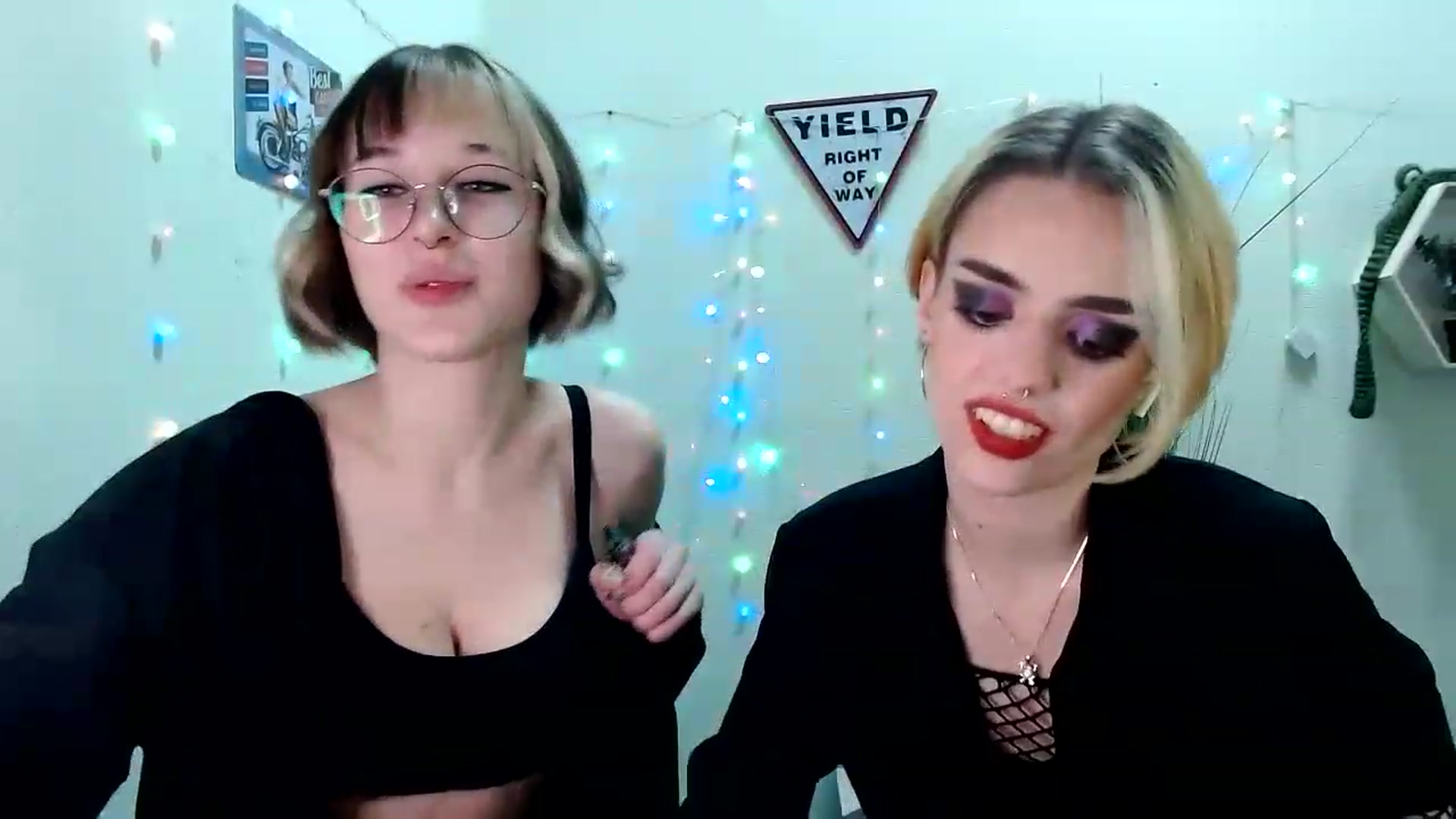 Gallery image thumbnail from Spicy_X's myfreecams stream on, 05/31/2023, 24:52 image 5 of 20