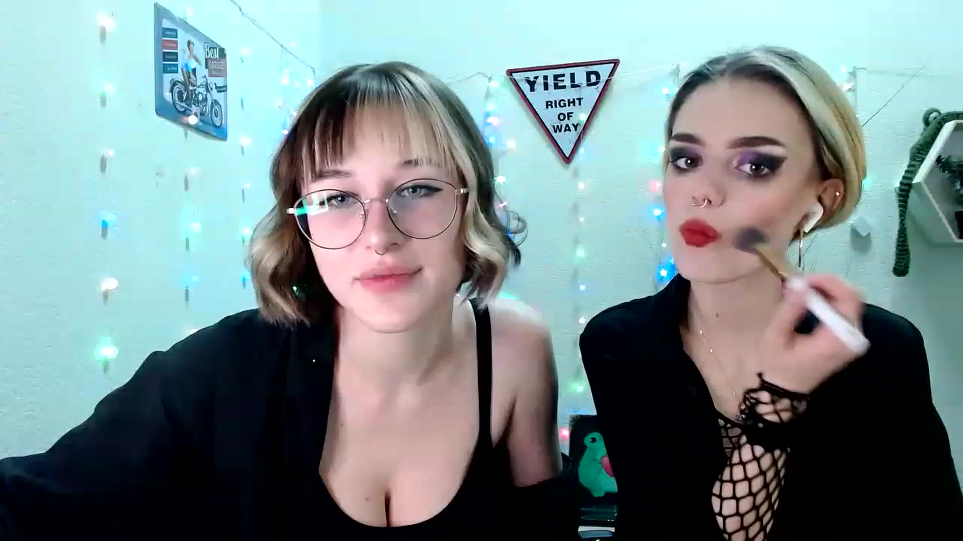 Gallery image thumbnail from Spicy_X's myfreecams stream on, 05/31/2023, 24:52 image 3 of 20