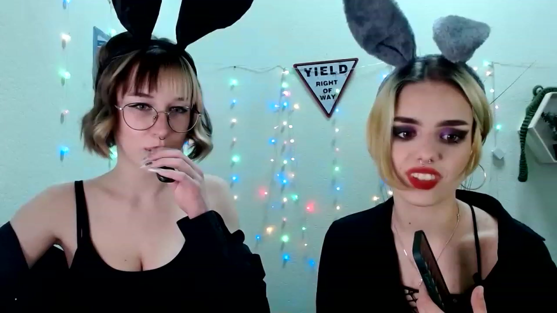 Gallery image thumbnail from Spicy_X's myfreecams stream on, 05/31/2023, 02:11 image 16 of 20
