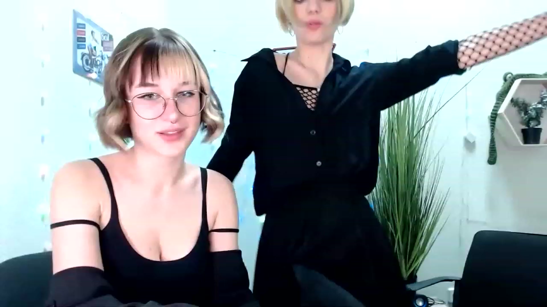 Gallery image thumbnail from Spicy_X's myfreecams stream on, 05/31/2023, 03:29 image 4 of 20