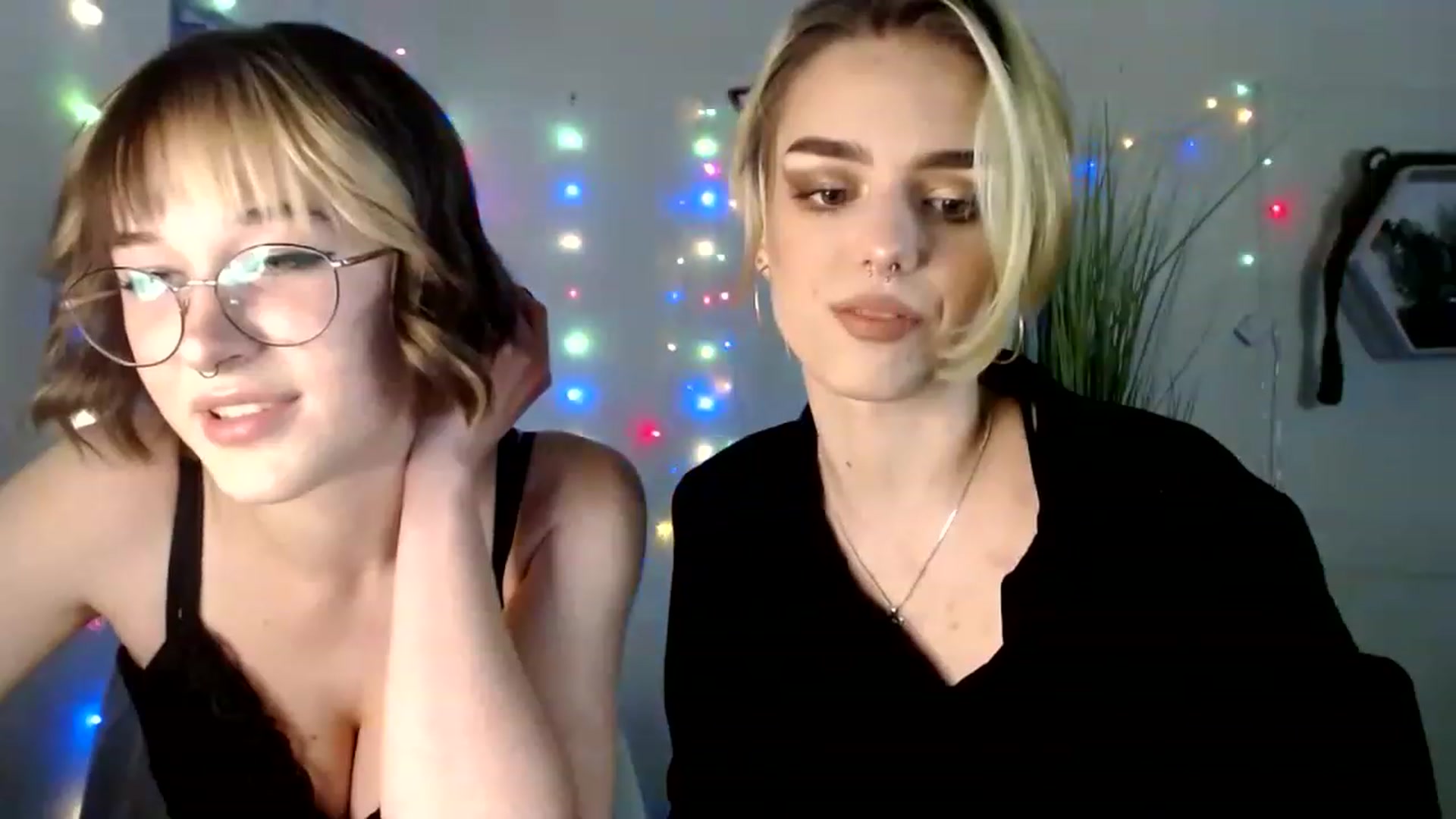 Gallery image thumbnail from Spicy_X's myfreecams stream on, 06/05/2023, 13:35 image 17 of 20