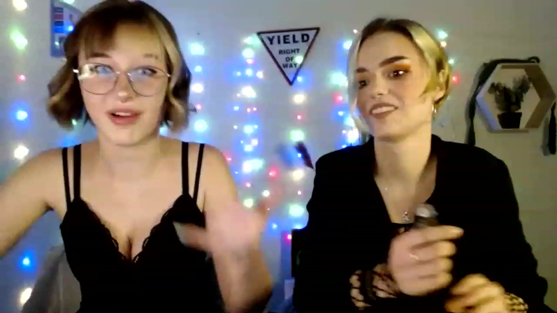 Gallery image thumbnail from Spicy_X's myfreecams stream on, 06/06/2023, 13:52 image 19 of 20