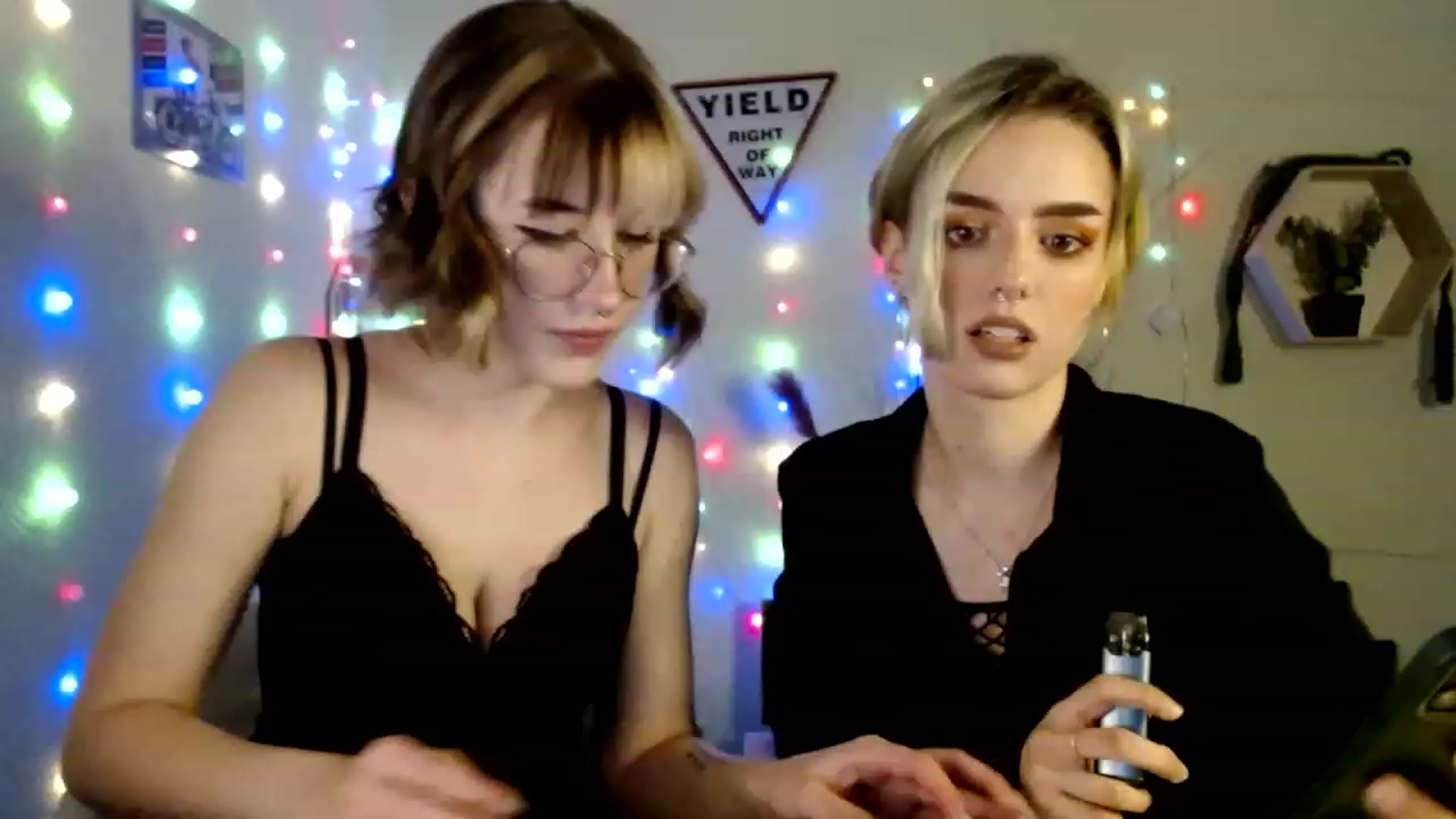 Gallery image thumbnail from Spicy_X's myfreecams stream on, 06/06/2023, 13:52 image 13 of 20
