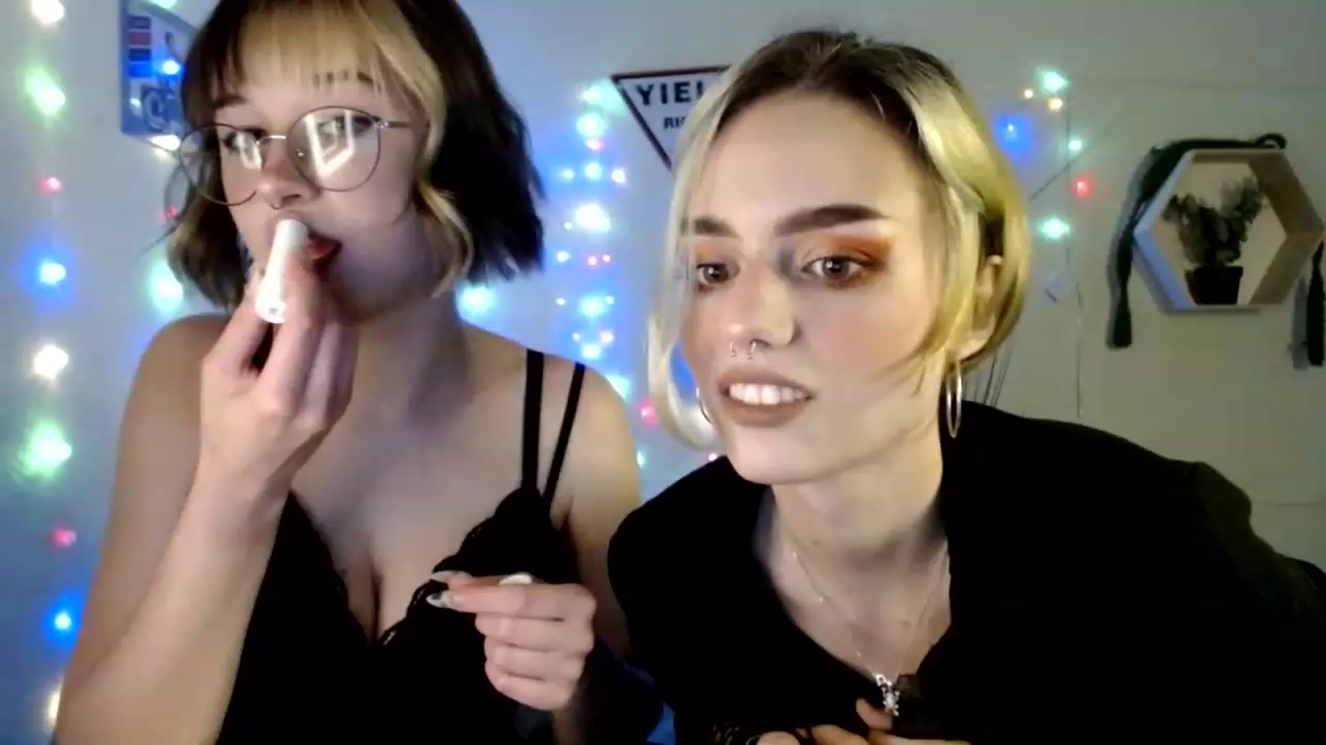 Gallery image thumbnail from Spicy_X's myfreecams stream on, 06/06/2023, 13:52 image 11 of 20