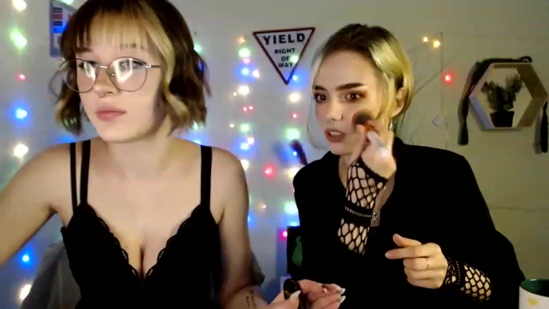 Gallery image thumbnail from Spicy_X's myfreecams stream on, 06/06/2023, 13:52 image 4 of 20