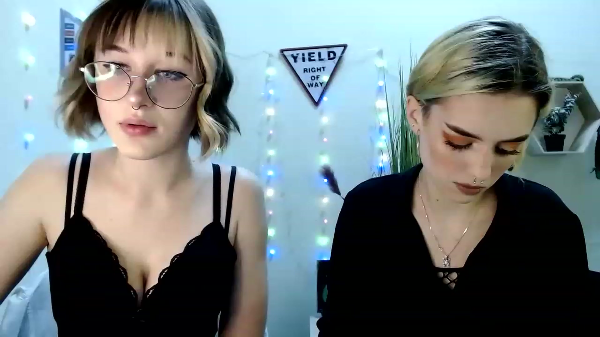 Gallery image thumbnail from Spicy_X's myfreecams stream on, 06/06/2023, 14:55 image 2 of 20
