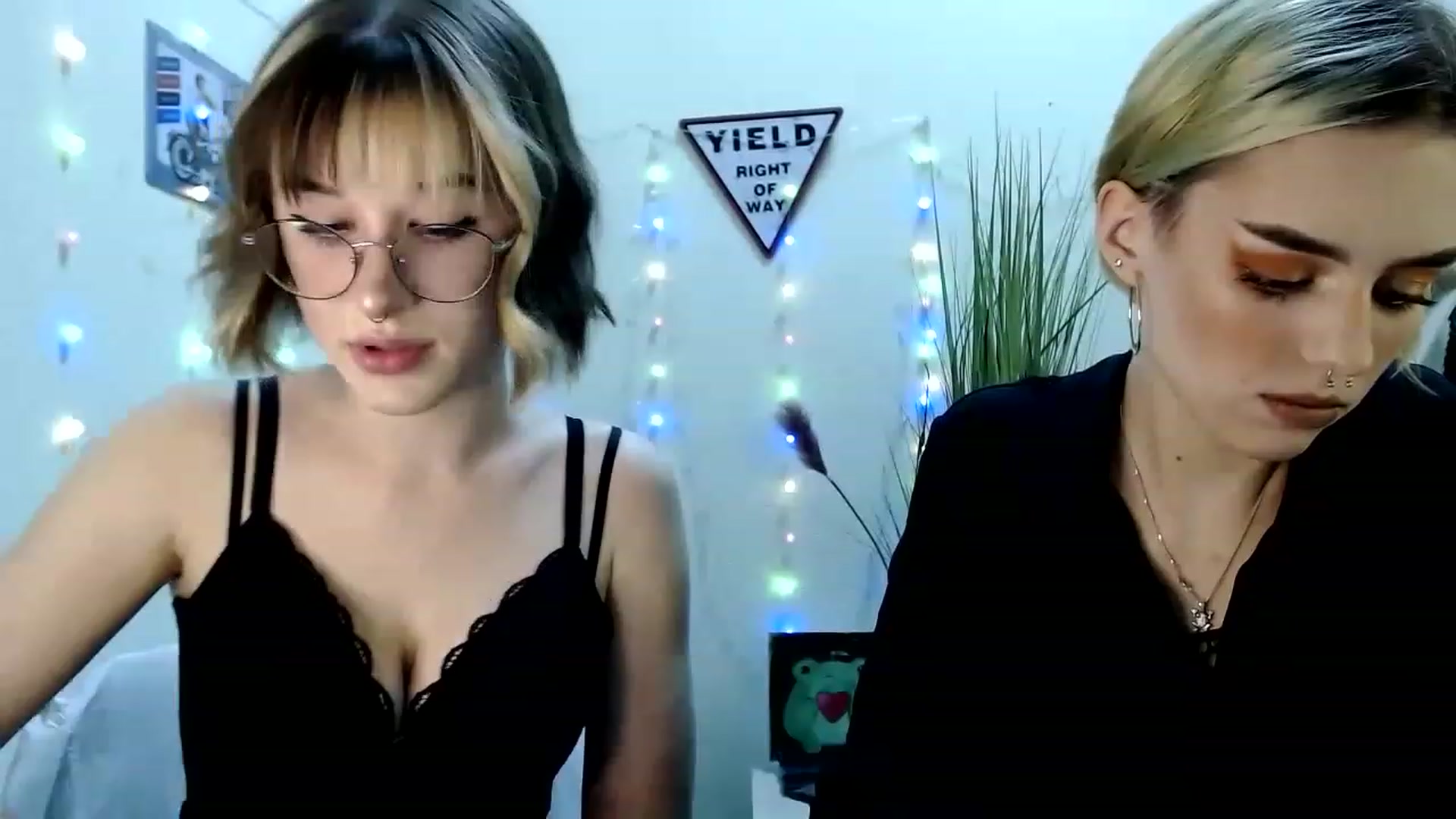 Gallery image thumbnail from Spicy_X's myfreecams stream on, 06/06/2023, 14:55 image 5 of 20