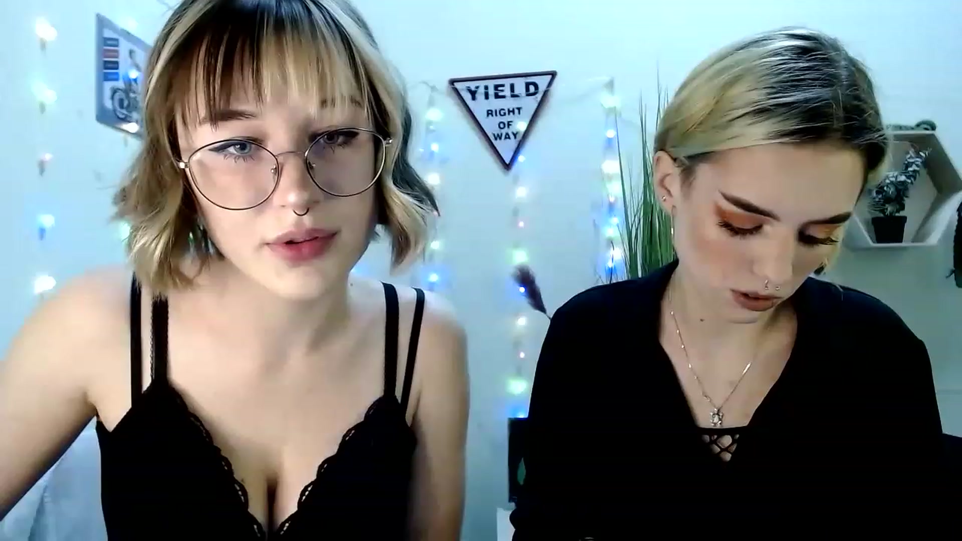 Gallery image thumbnail from Spicy_X's myfreecams stream on, 06/06/2023, 14:55 image 3 of 20