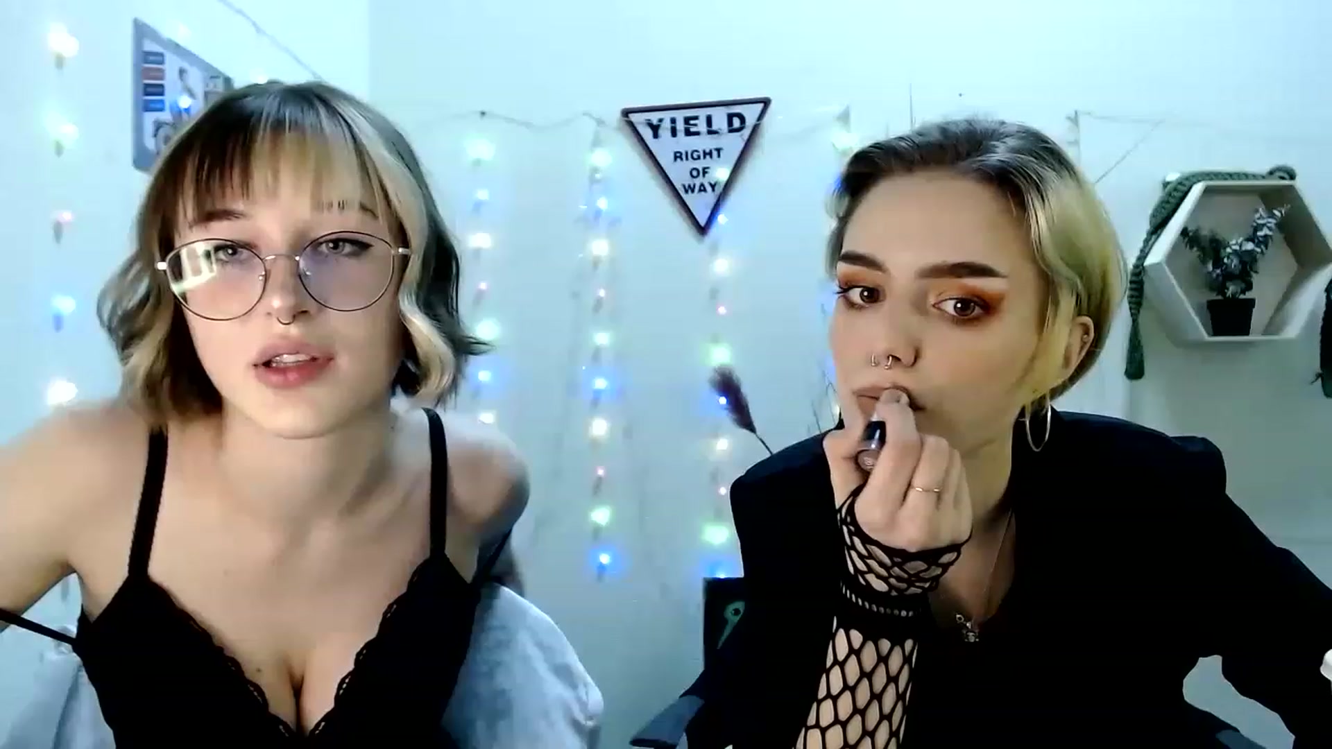 Gallery image thumbnail from Spicy_X's myfreecams stream on, 06/06/2023, 15:59 image 18 of 20
