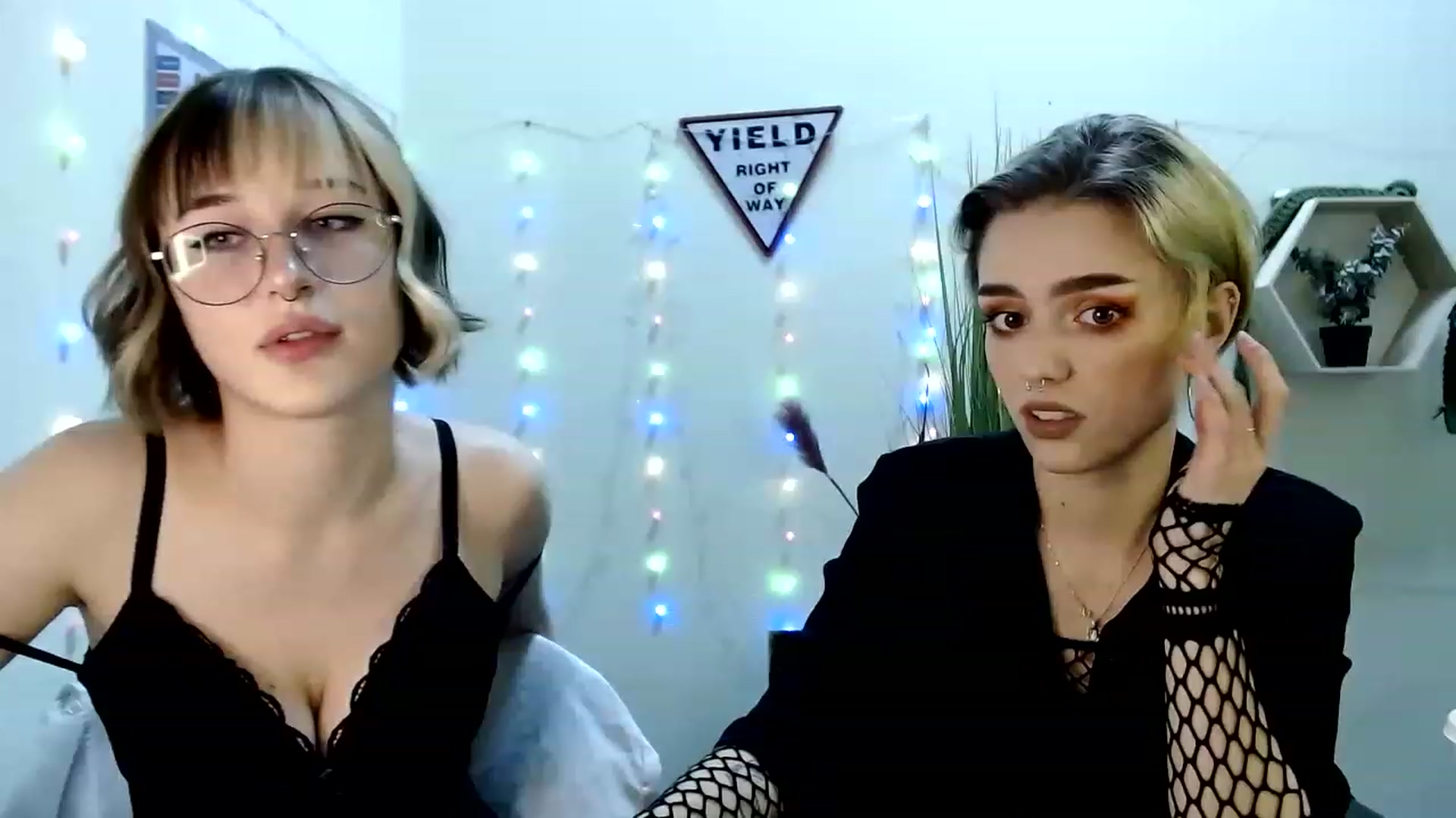 Gallery image thumbnail from Spicy_X's myfreecams stream on, 06/06/2023, 15:59 image 19 of 20