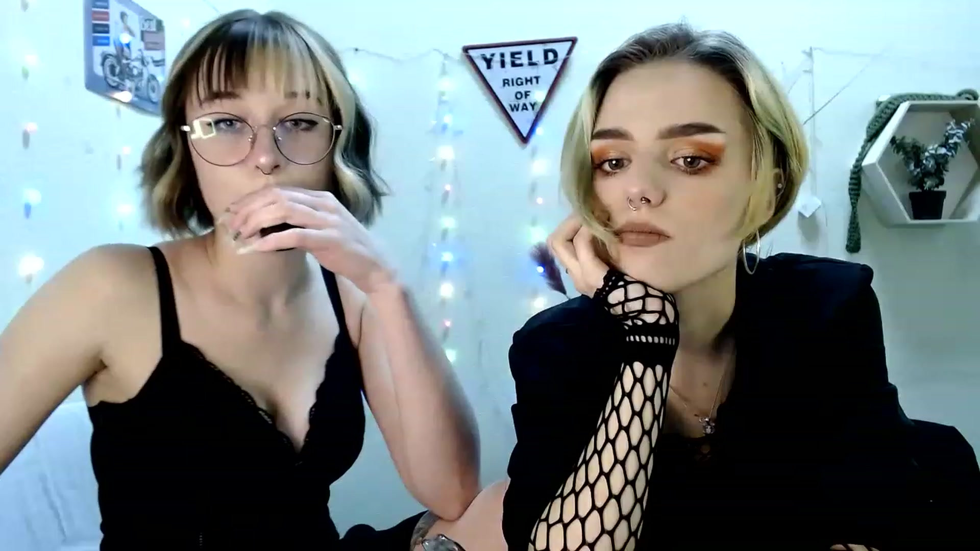 Gallery image thumbnail from Spicy_X's myfreecams stream on, 06/06/2023, 16:59 image 6 of 20