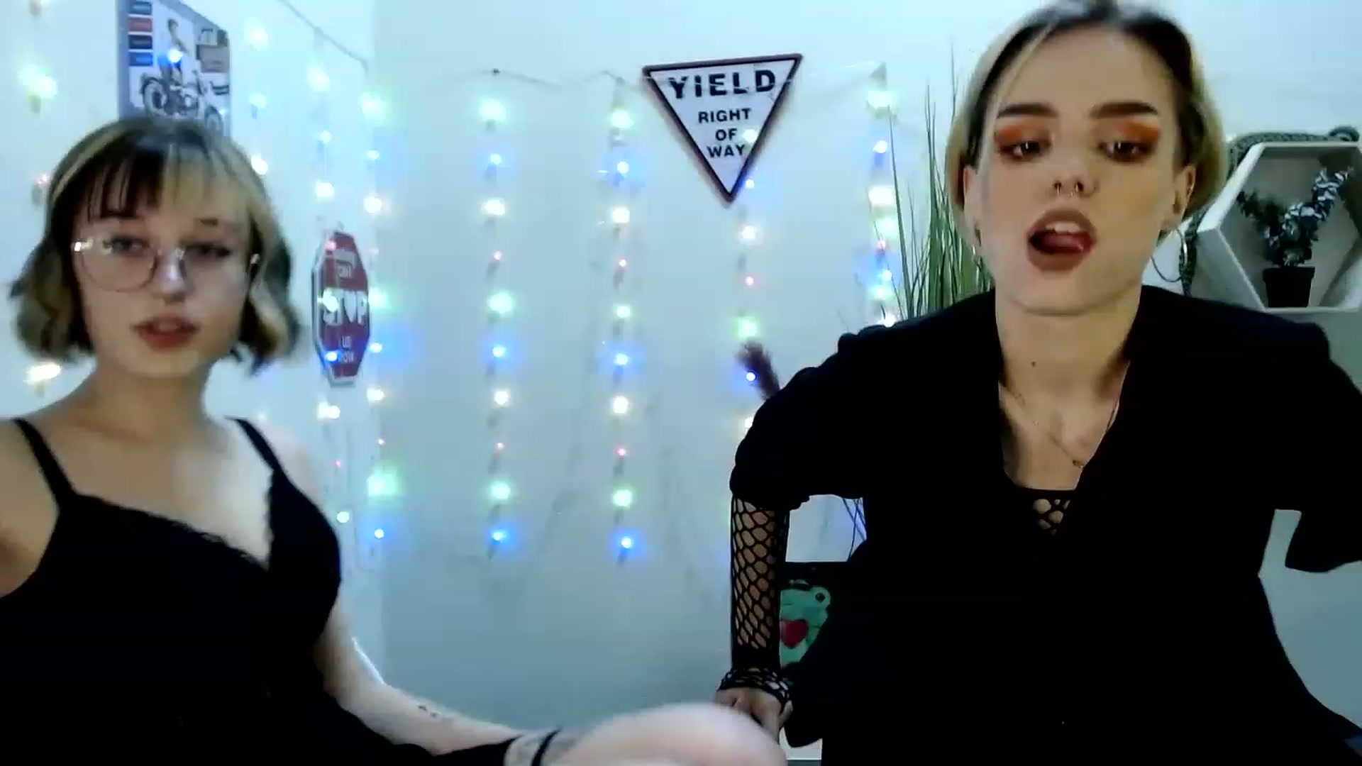 Gallery image thumbnail from Spicy_X's myfreecams stream on, 06/06/2023, 16:59 image 19 of 20