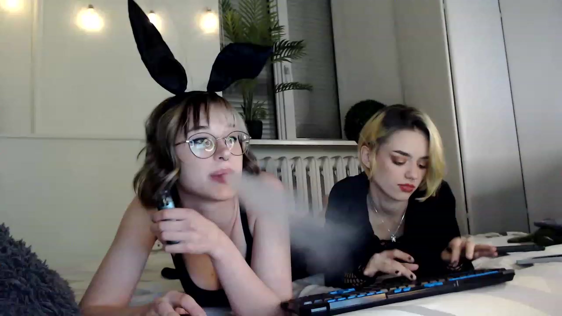 Gallery image thumbnail from Spicy_X's myfreecams stream on, 06/15/2023, 04:23 image 10 of 20
