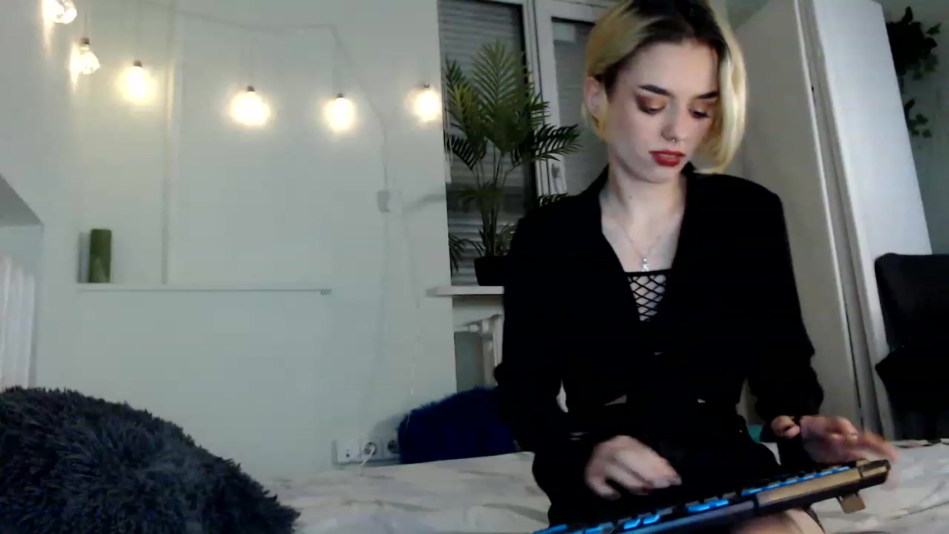 Gallery image thumbnail from Spicy_X's myfreecams stream on, 06/15/2023, 06:08 image 13 of 20