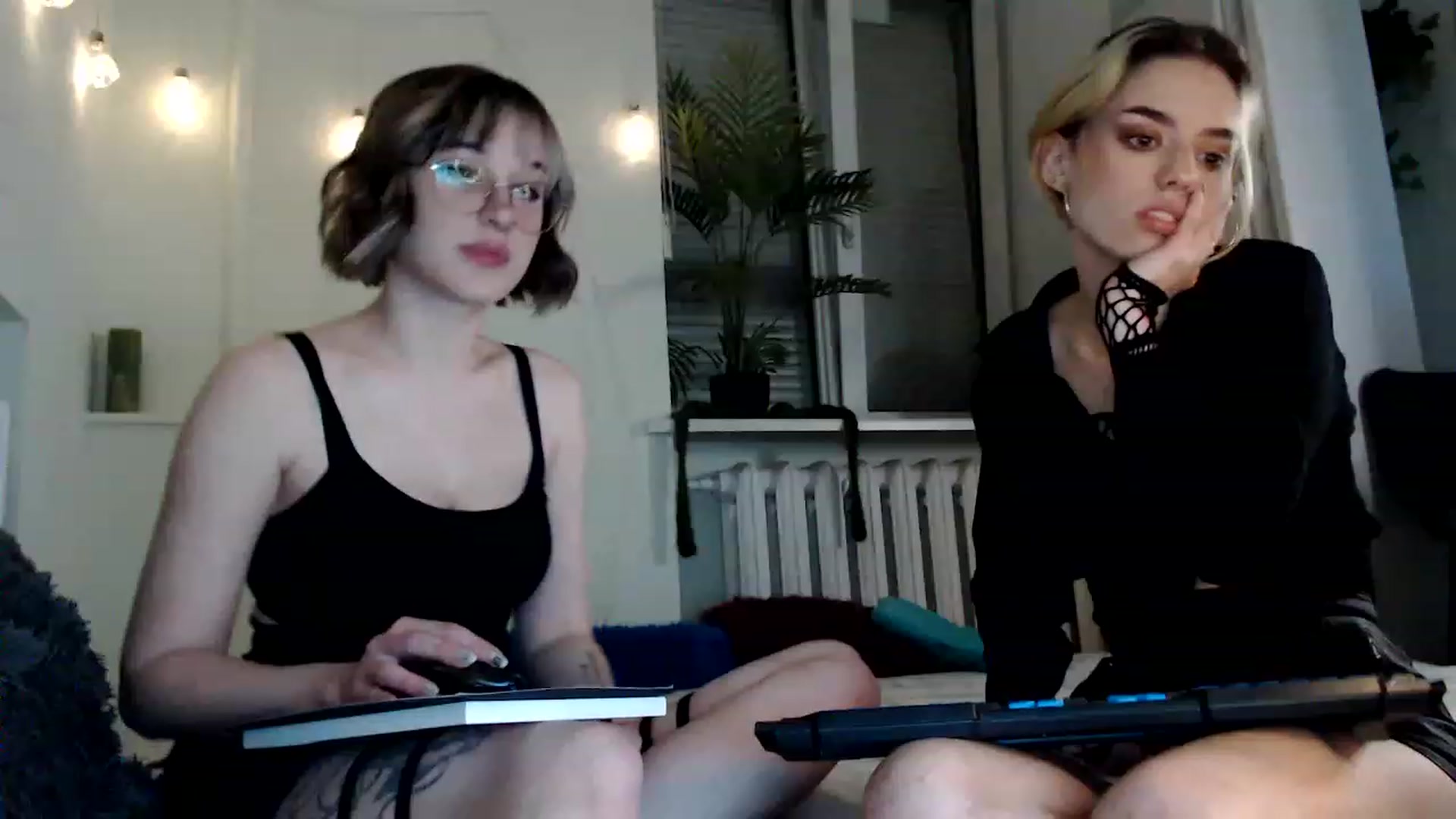 Gallery image thumbnail from Spicy_X's myfreecams stream on, 06/15/2023, 07:00 image 18 of 20