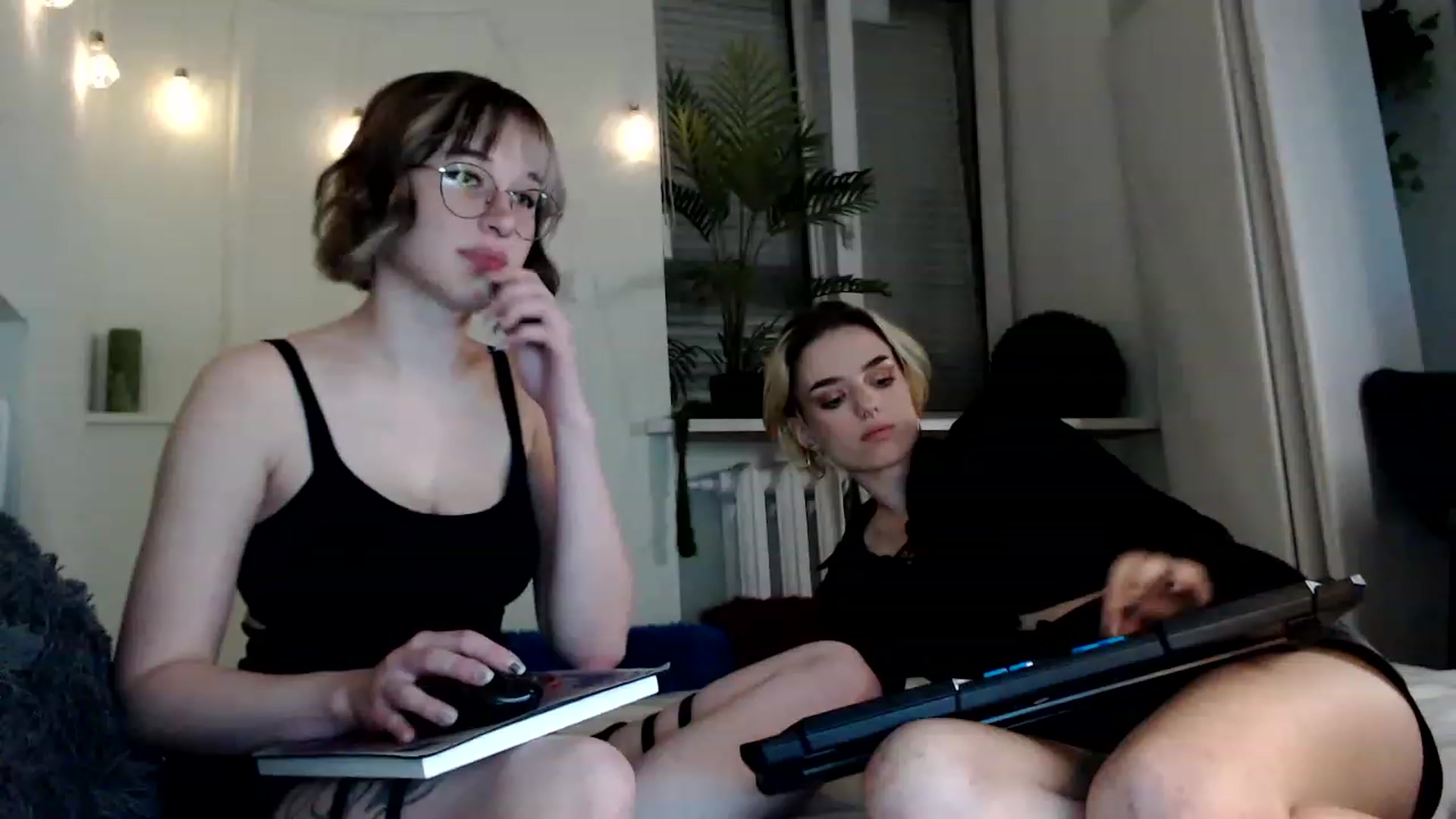 Gallery image thumbnail from Spicy_X's myfreecams stream on, 06/15/2023, 07:00 image 17 of 20