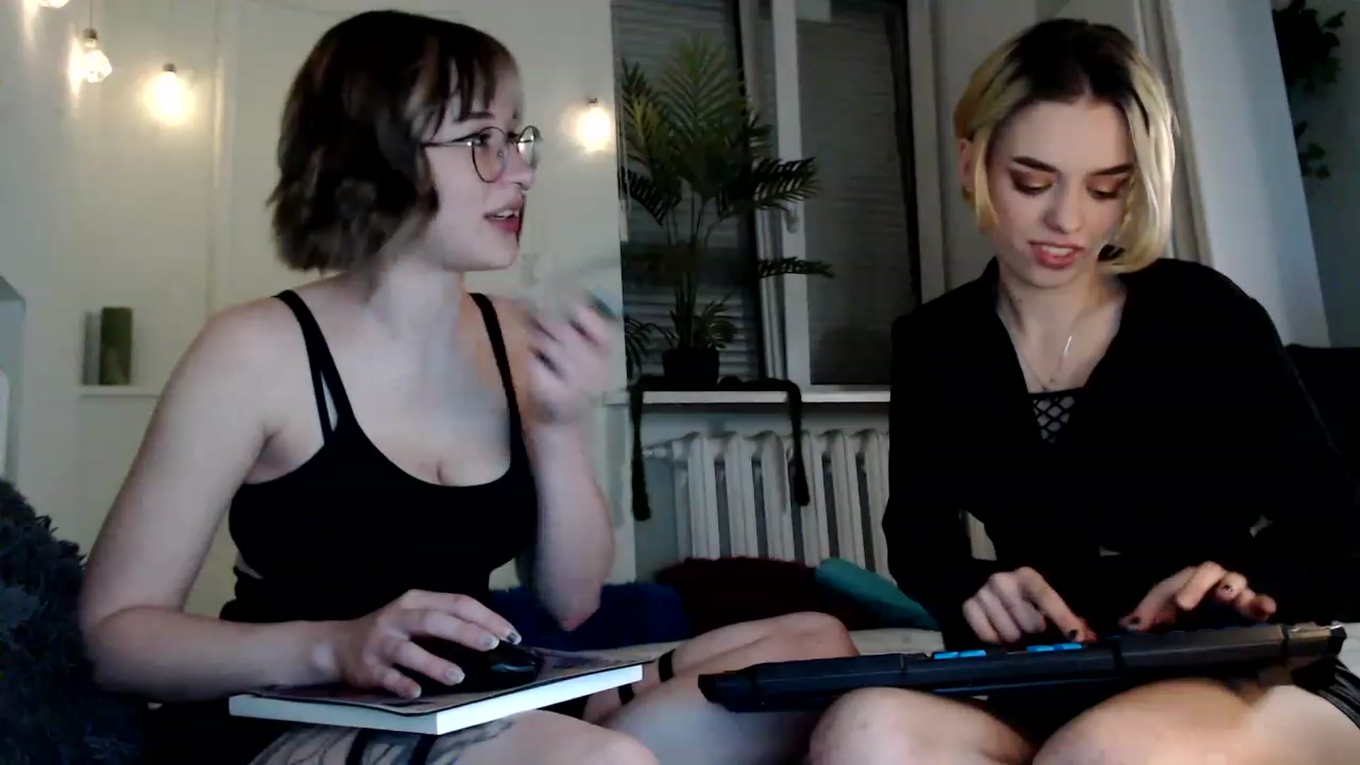 Gallery image thumbnail from Spicy_X's myfreecams stream on, 06/15/2023, 07:00 image 6 of 20
