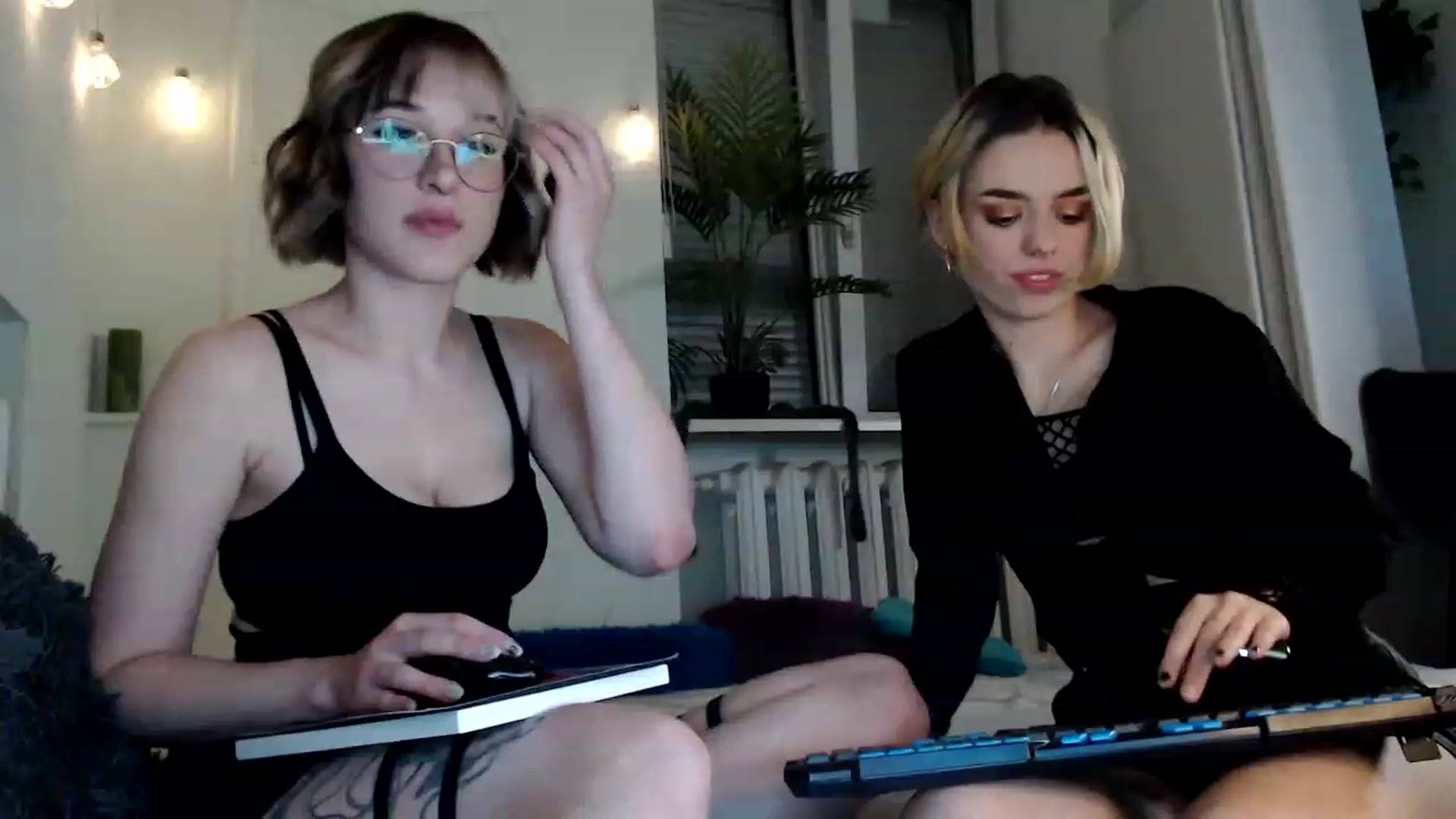 Gallery image thumbnail from Spicy_X's myfreecams stream on, 06/15/2023, 07:00 image 4 of 20