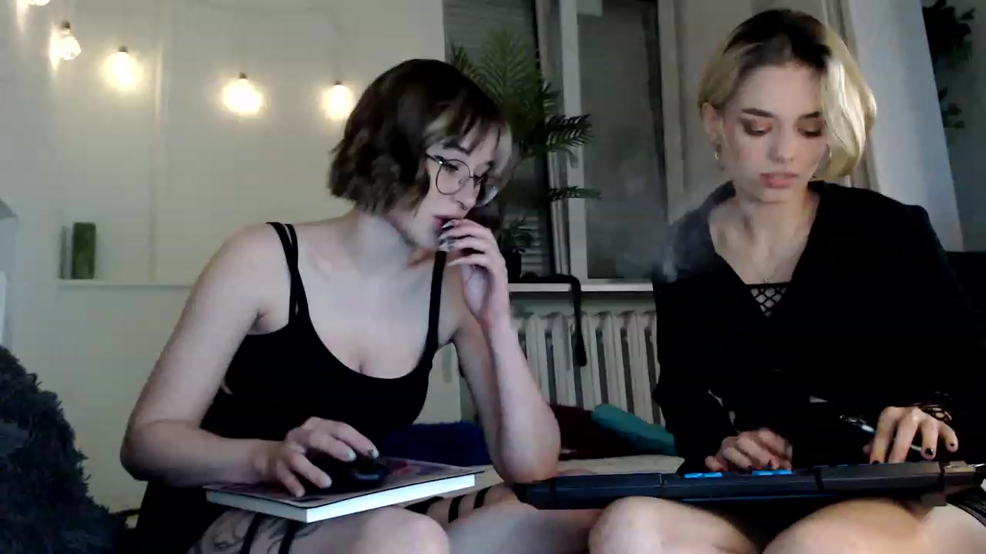 Gallery image thumbnail from Spicy_X's myfreecams stream on, 06/15/2023, 07:00 image 15 of 20