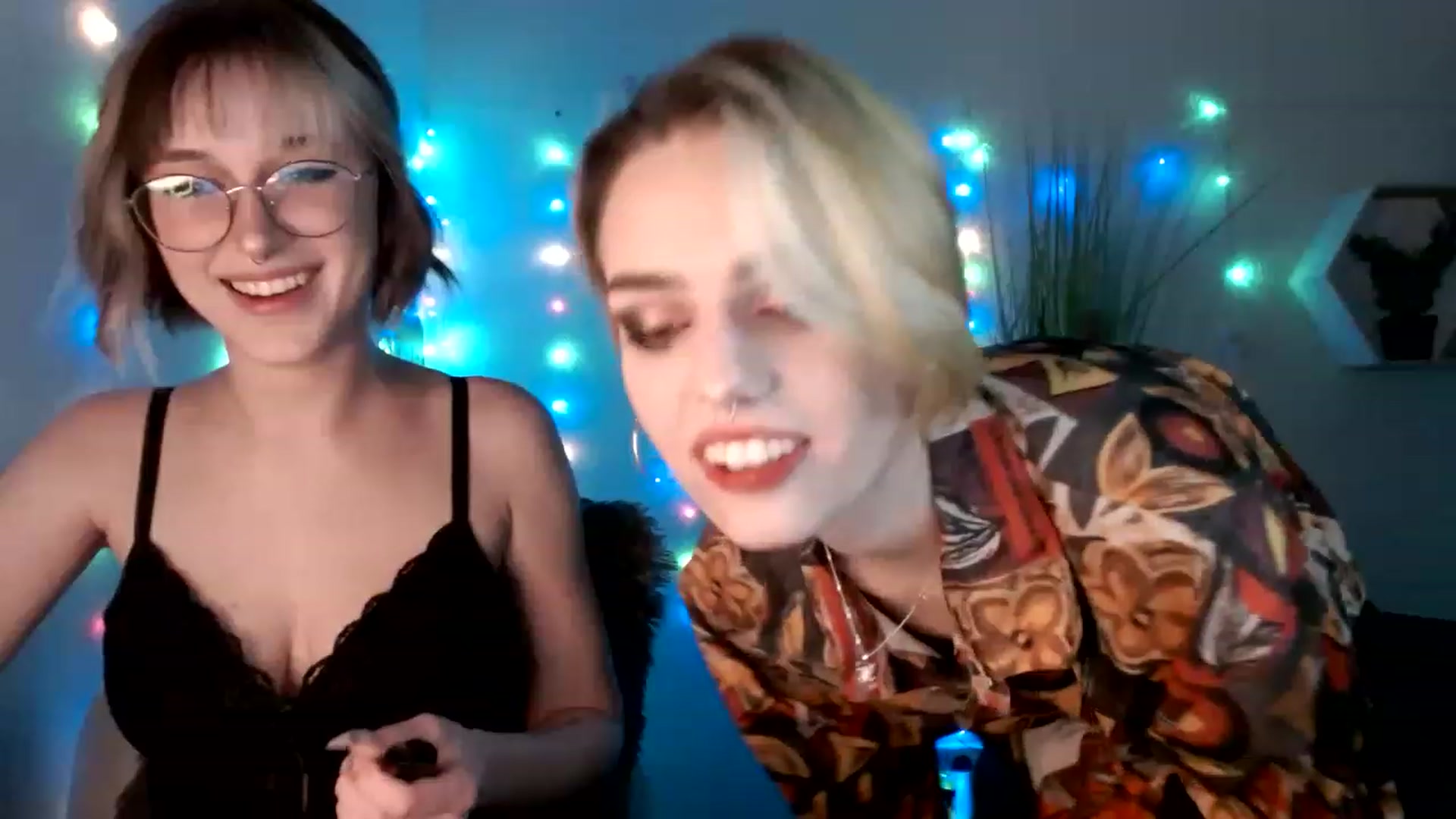 Gallery image thumbnail from Spicy_X's myfreecams stream on, 06/16/2023, 24:02 image 7 of 20
