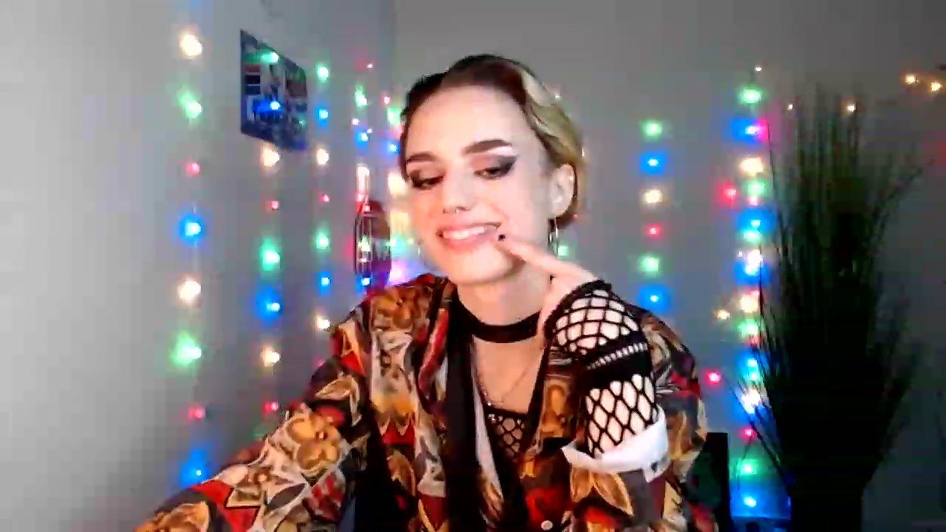 Gallery image thumbnail from Spicy_X's myfreecams stream on, 06/16/2023, 07:06 image 13 of 20