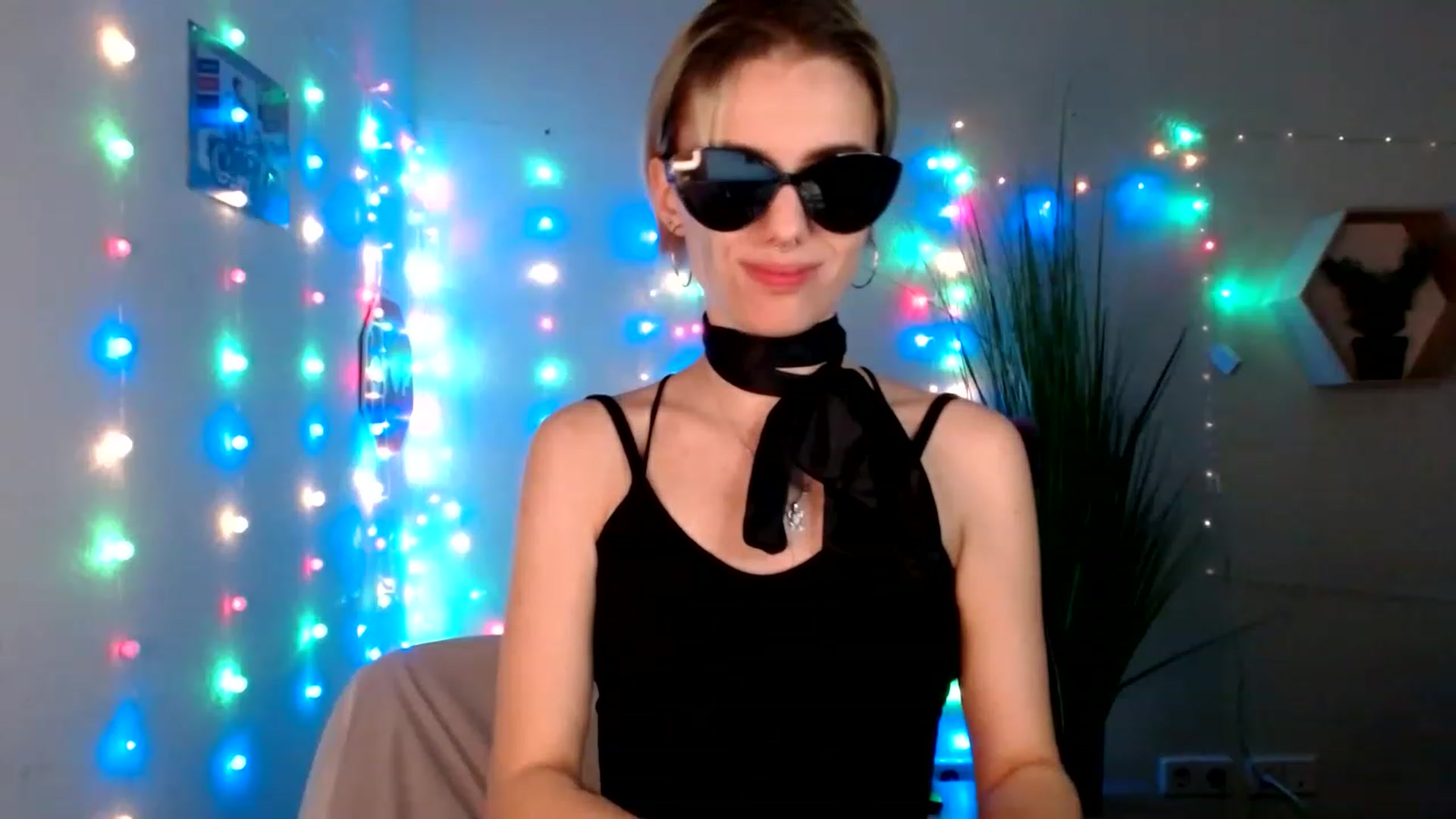 Gallery image thumbnail from Spicy_X's myfreecams stream on, 06/16/2023, 19:47 image 18 of 20