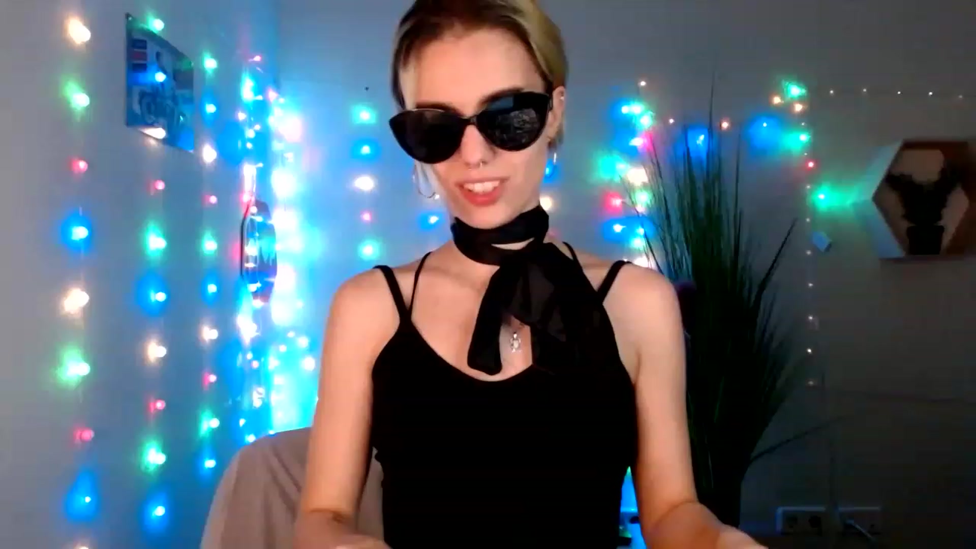 Gallery image thumbnail from Spicy_X's myfreecams stream on, 06/16/2023, 19:47 image 19 of 20