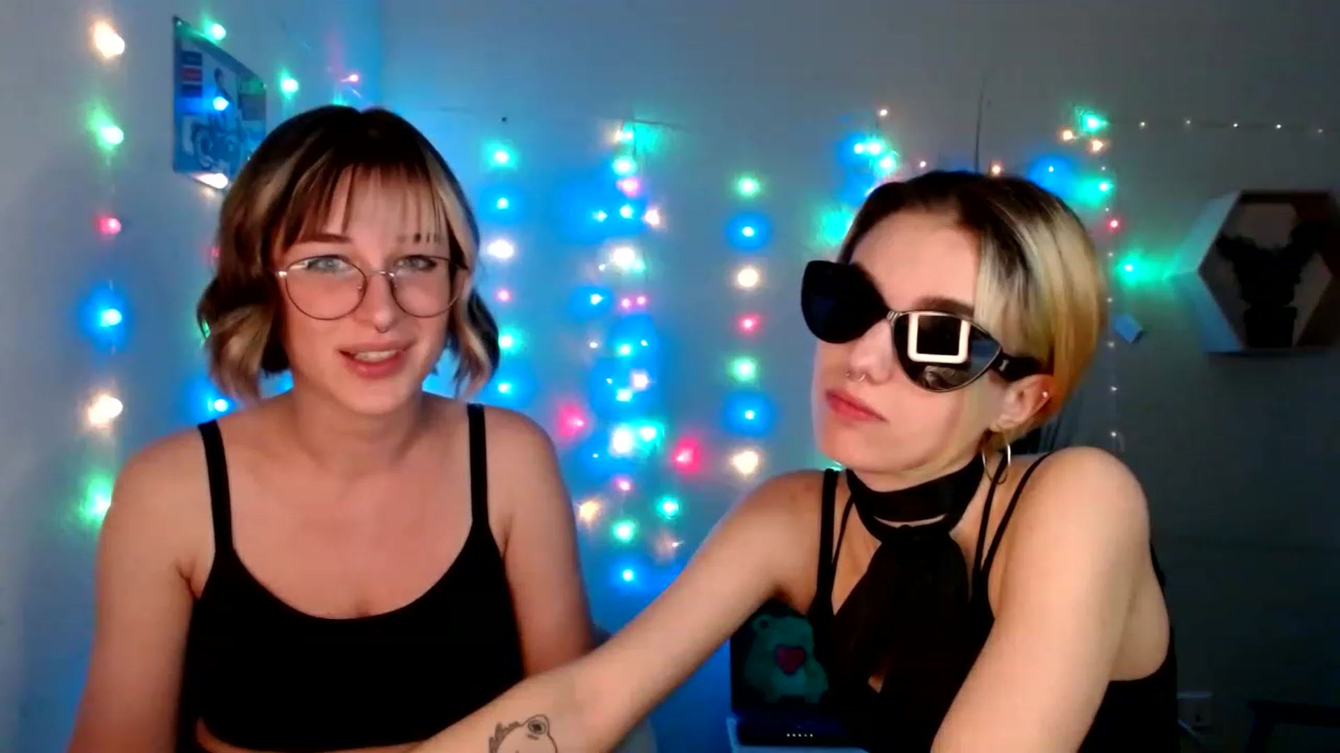 Gallery image thumbnail from Spicy_X's myfreecams stream on, 06/16/2023, 19:47 image 14 of 20
